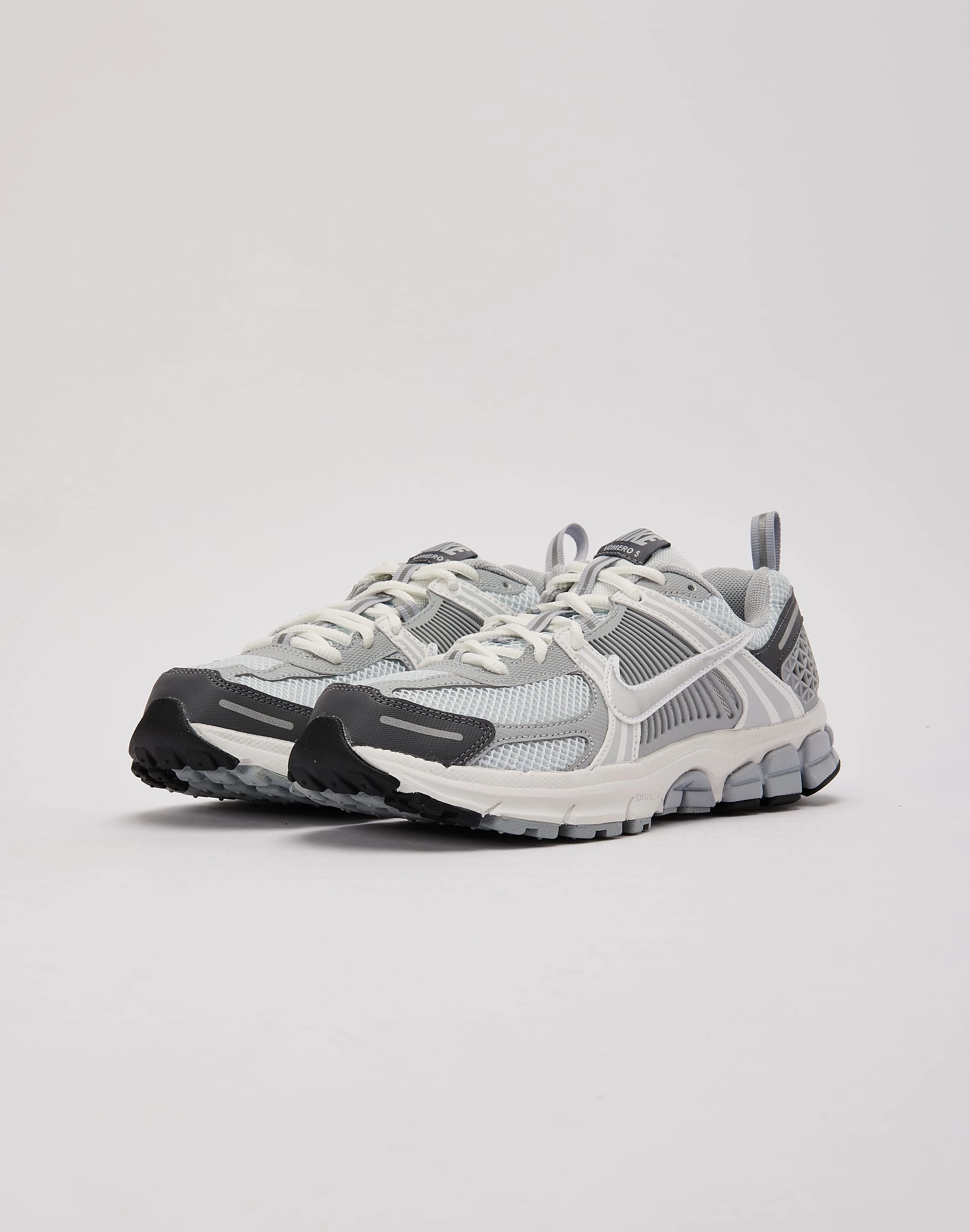 Nike Zoom Vomero 5 Grade-School Marathon Preparation polo shoes