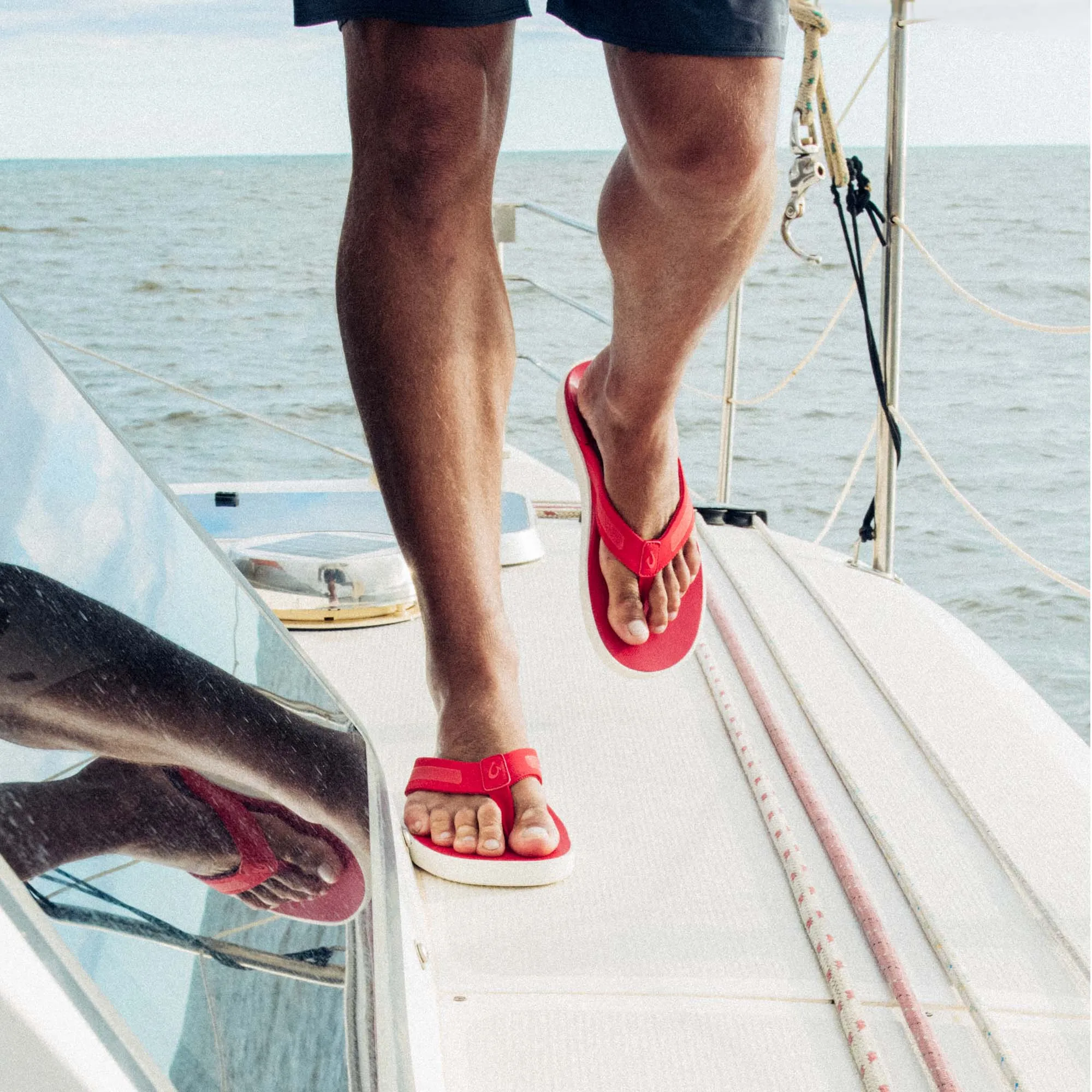 Urban Escape Leeward - Red Lava