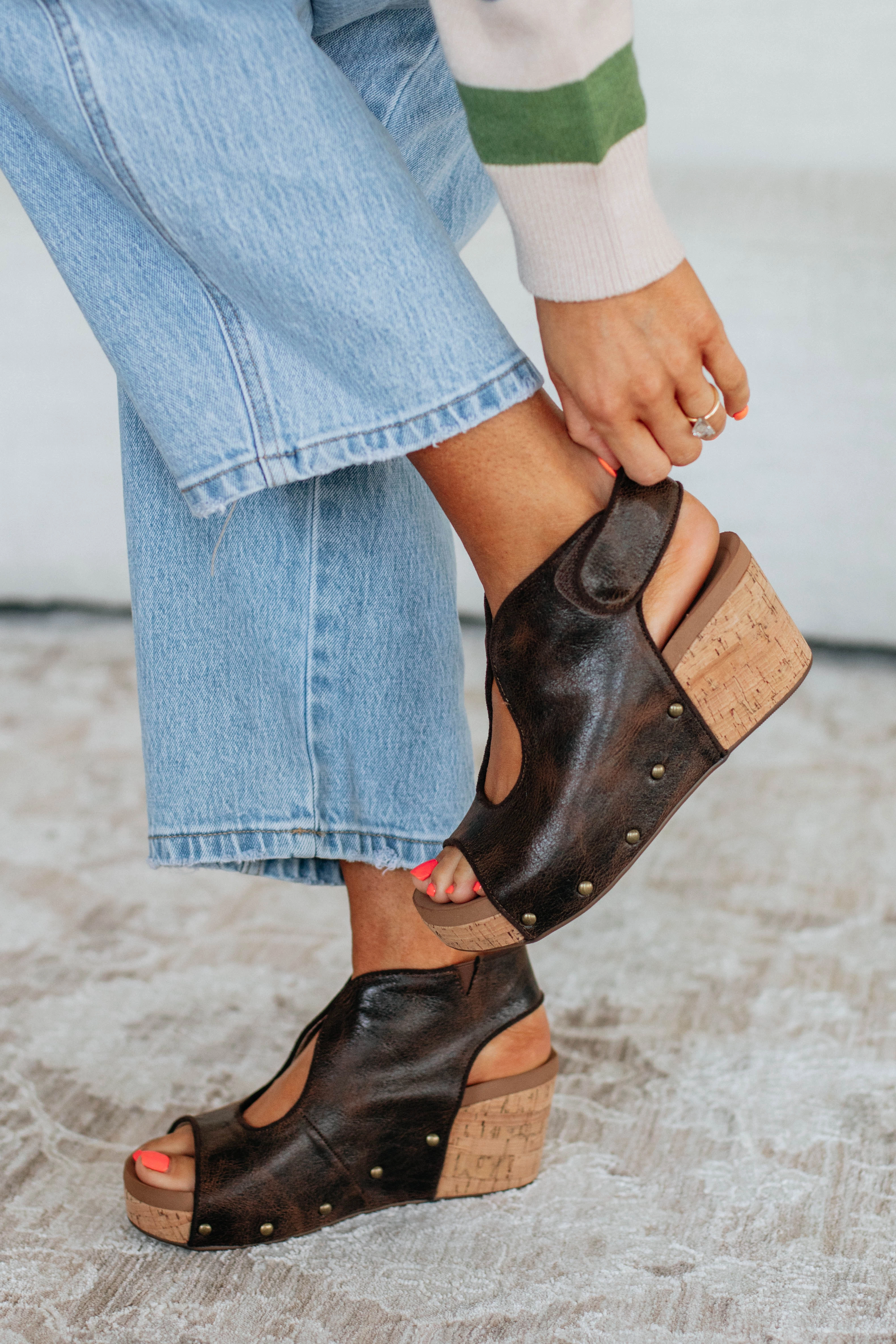 Check It Out Wedges Soft Interior Breathable mesh