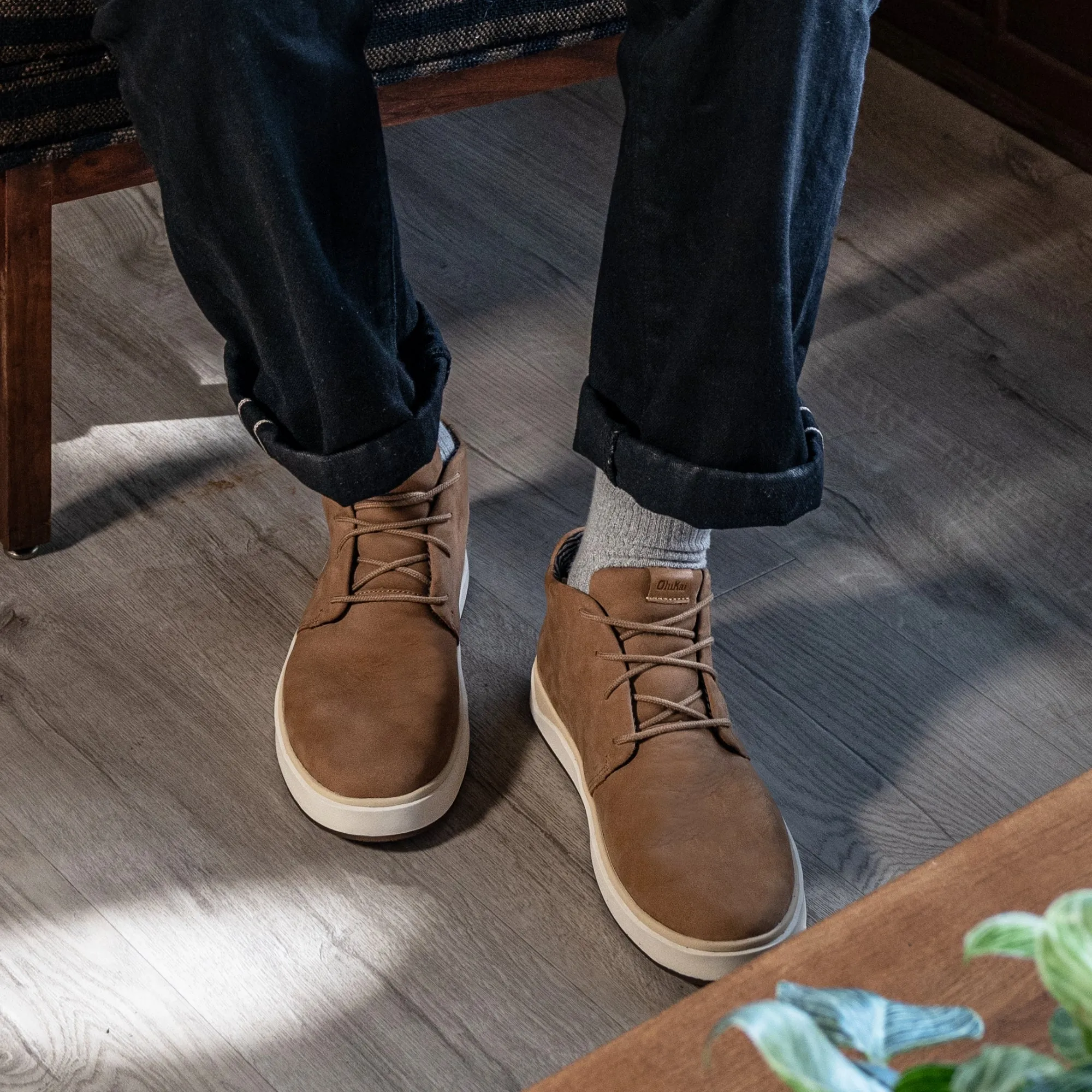 Papak Ili - Tan Comfort Buckles Smooth Surface