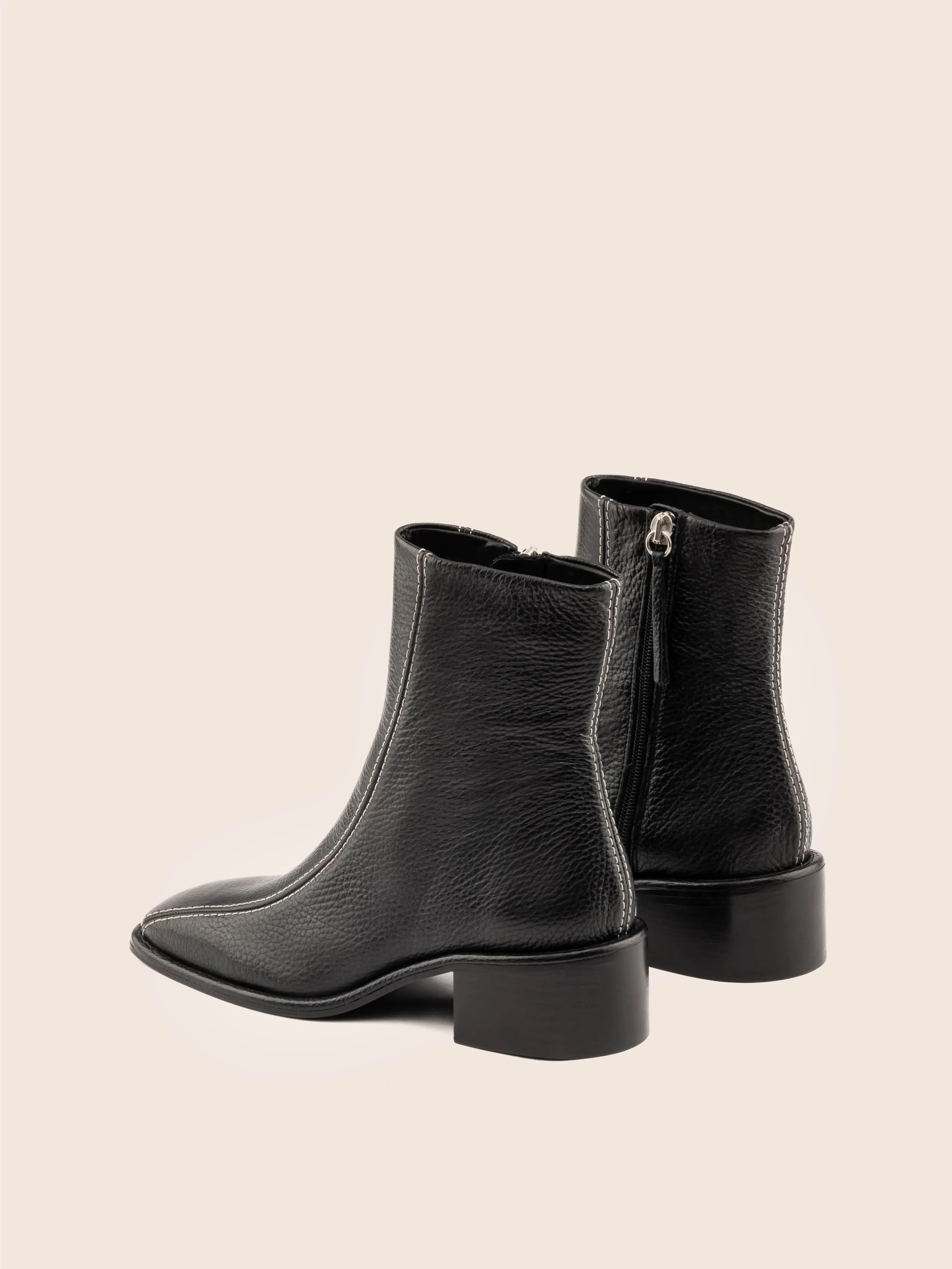 Lightweight Fit Comfortable Wear Sevilla Onyx Boot