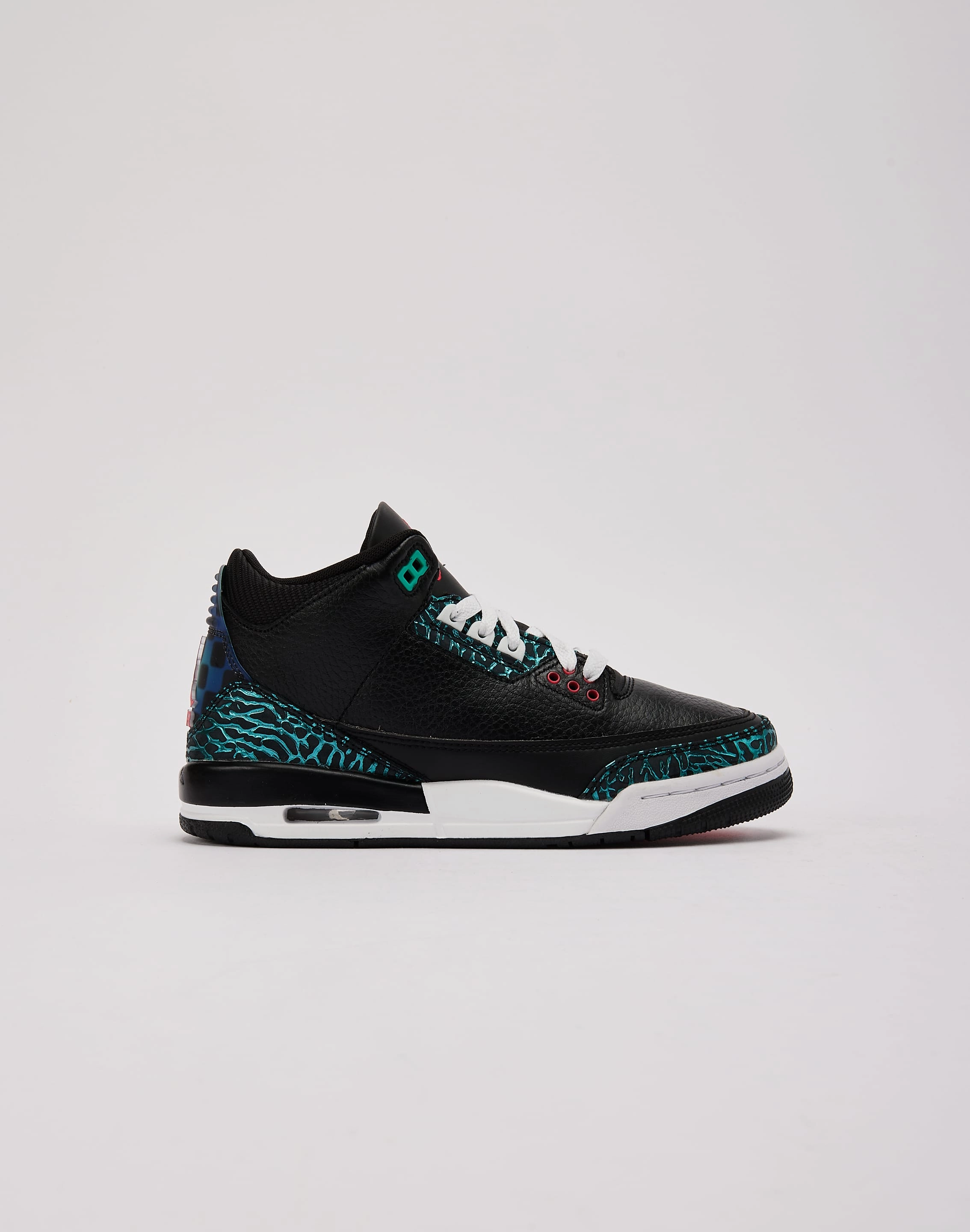 Jordan Air Jordan 3 Retro SE 'Black and Hyper Jade' Grade-School Padded collar