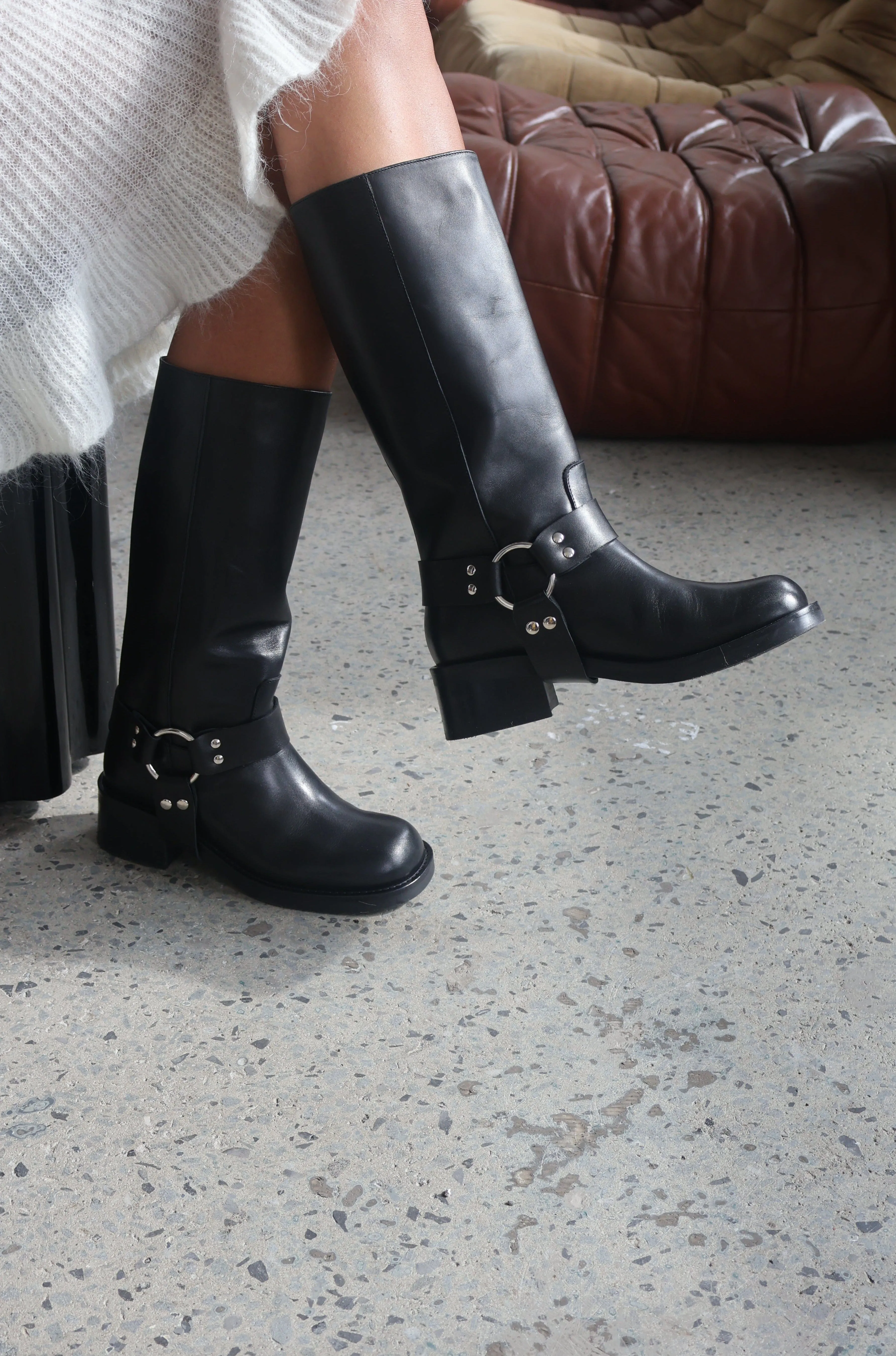 Inner Glow Lucca Black Boot