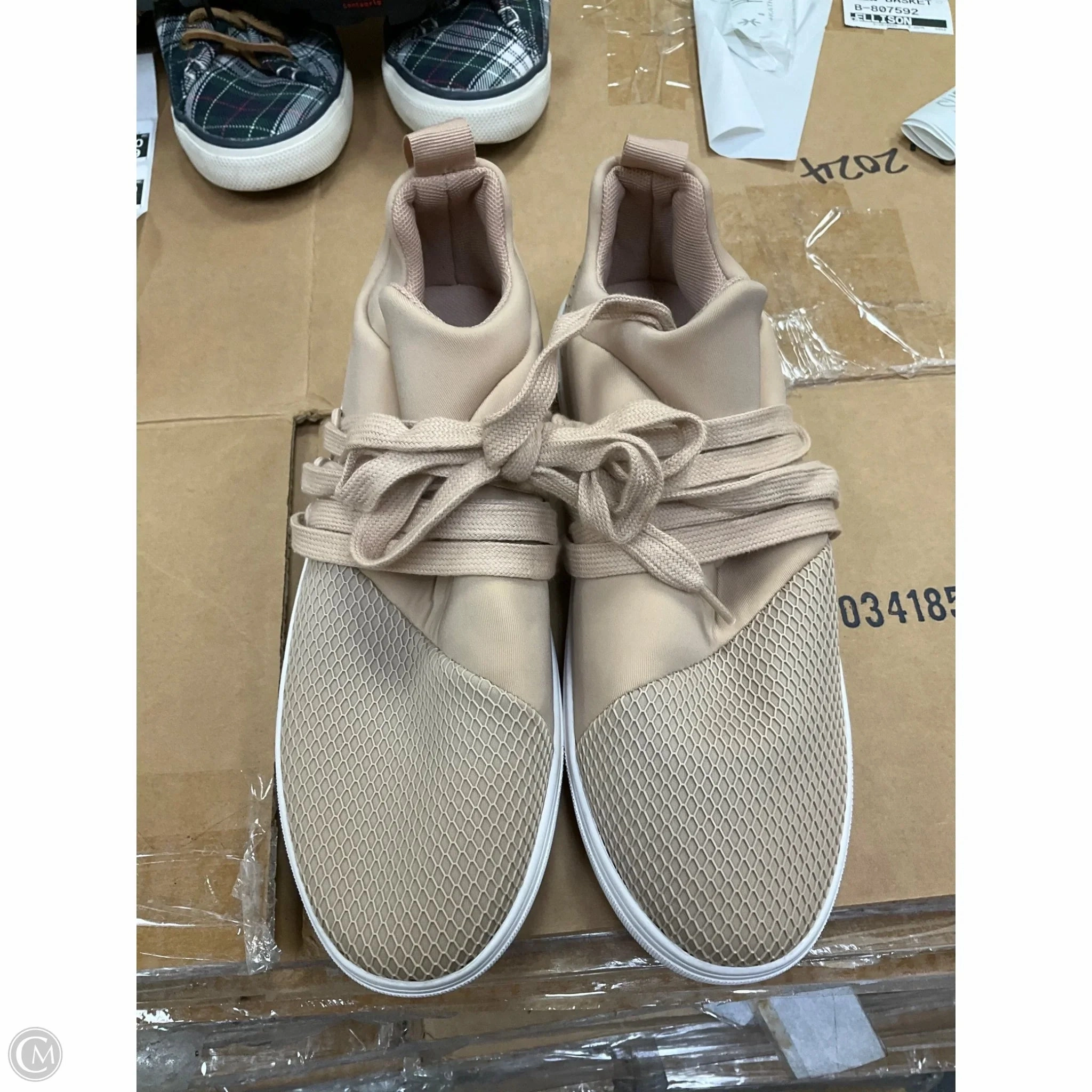 Shoes Sneakers By Steve Madden In Tan, Size: 7.5 Cloud cushion Reliable Sole