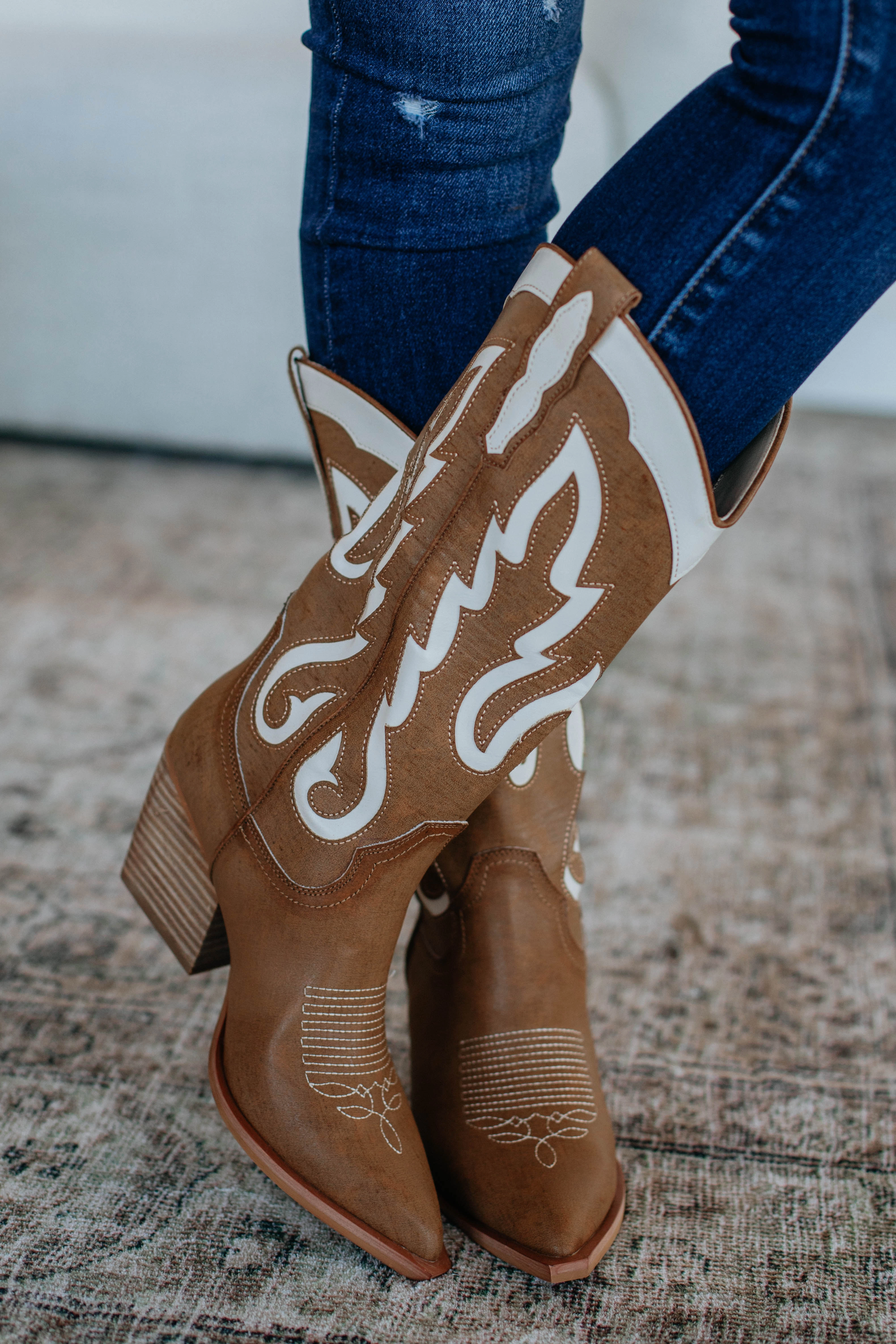 Feeling Free Cowgirl Boots Wind Safe