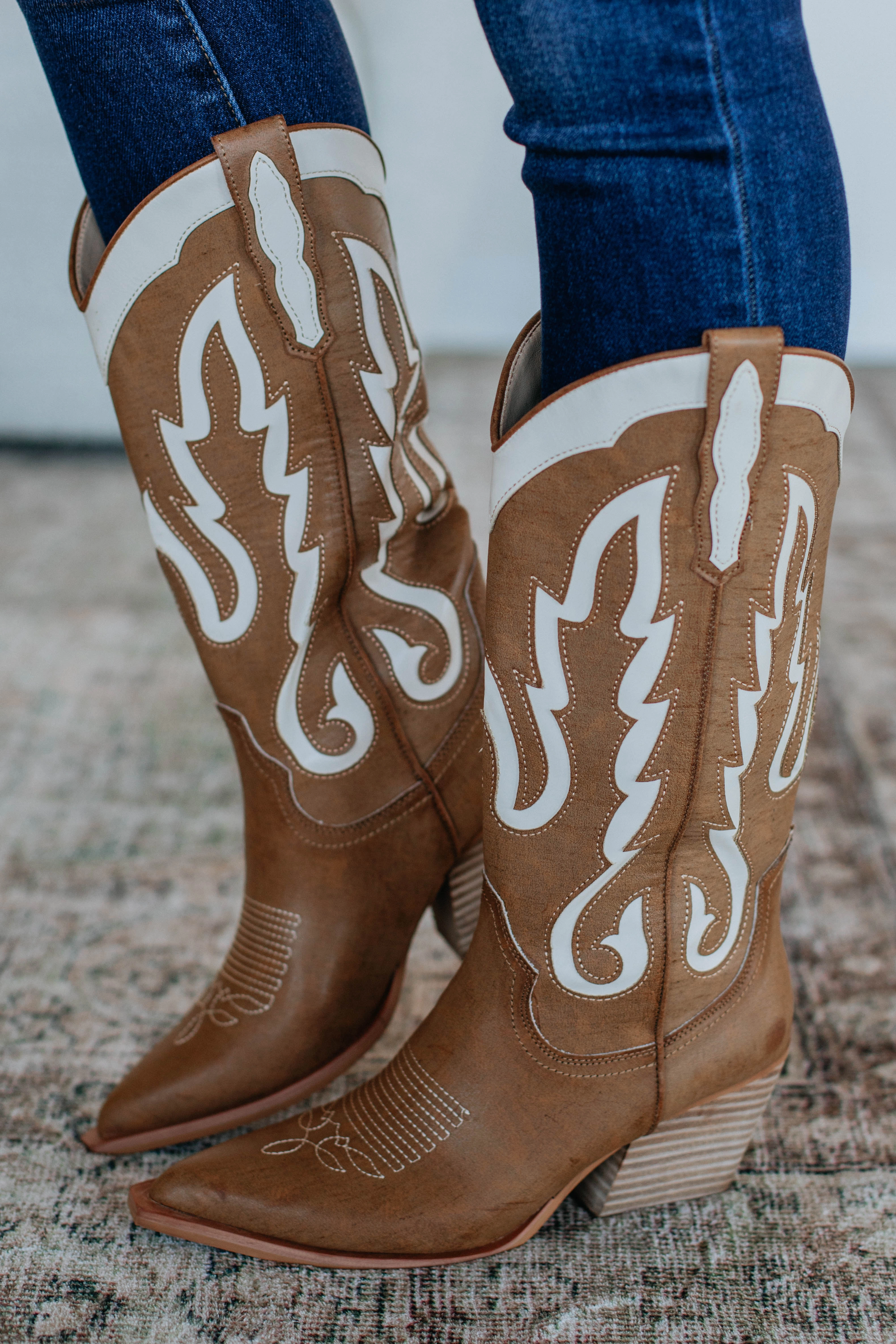Feeling Free Cowgirl Boots Dynamic Flex Grooves Work