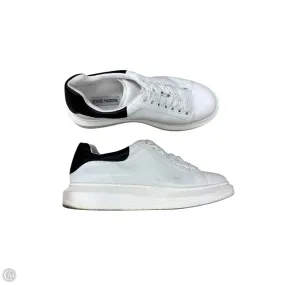 Quick Dry Interior Anti Slip Rubber Outsole Shoes Sneakers By Steve Madden In White, Size: 10