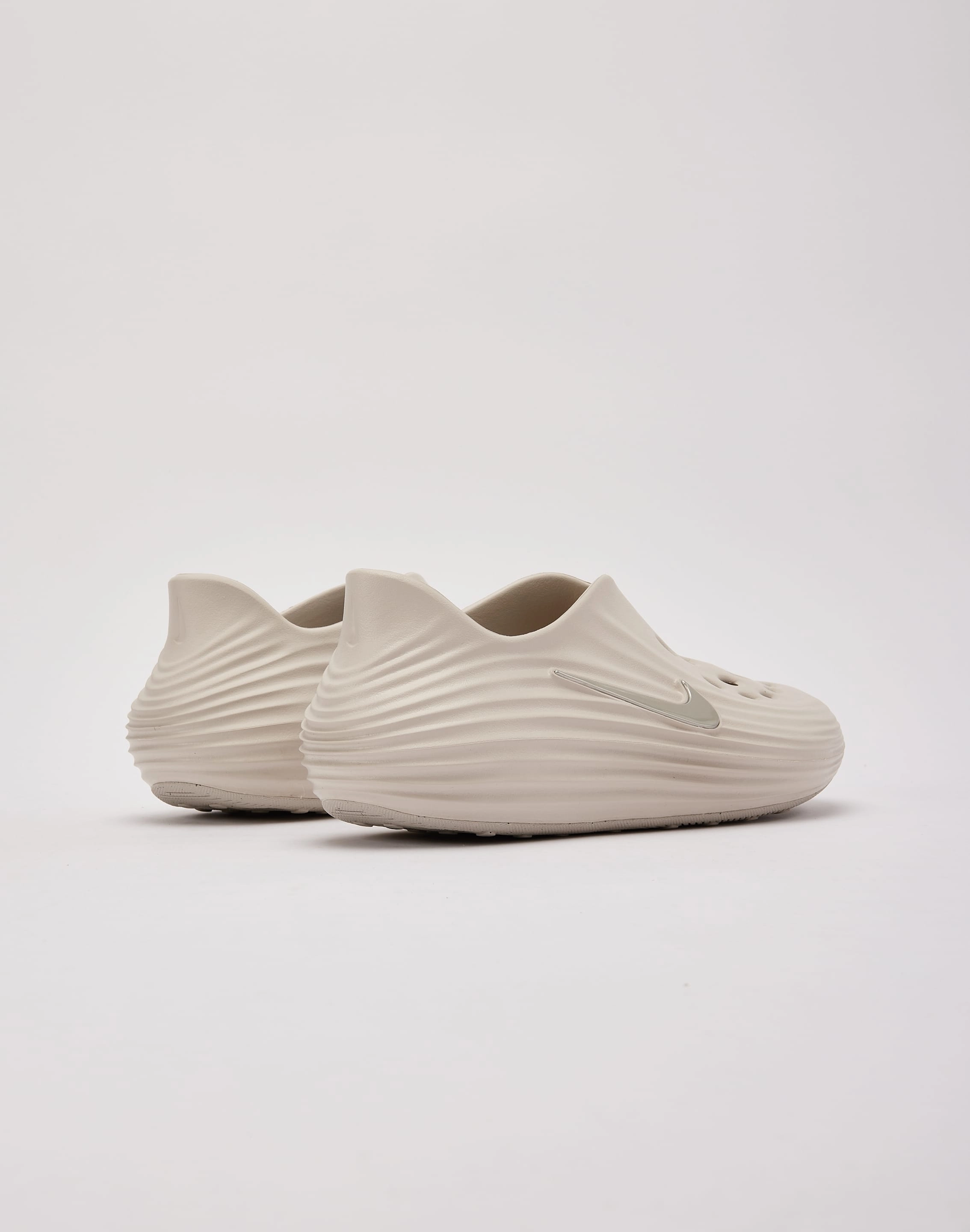 Foot Glow Nike ReactX Rejuven8