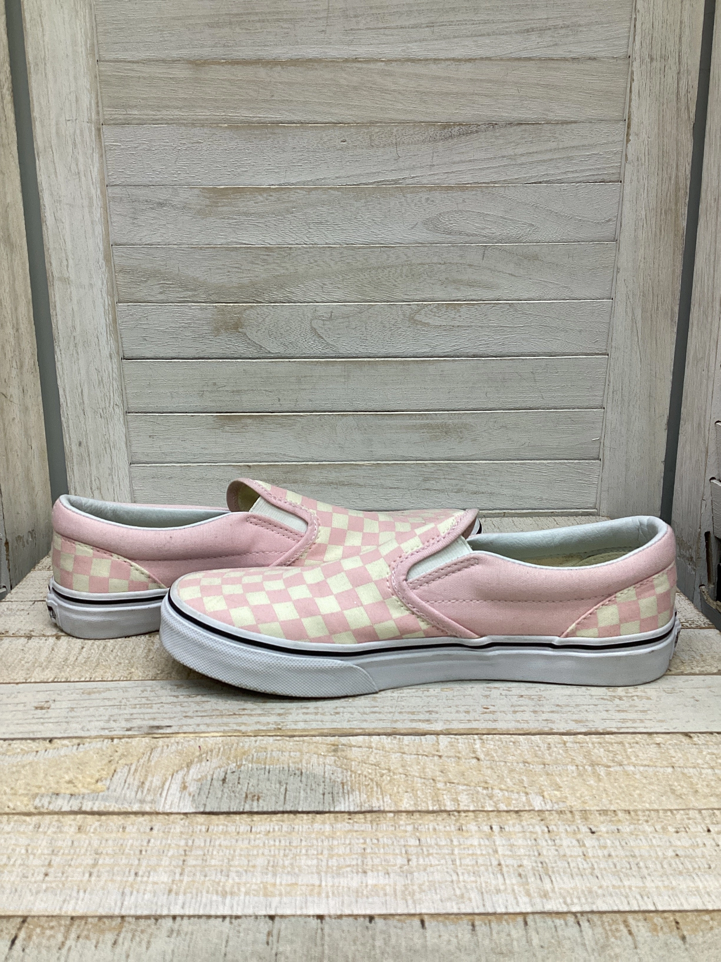 Shoes Sneakers By Vans In Pink, Size: 5.5 Internal Sling