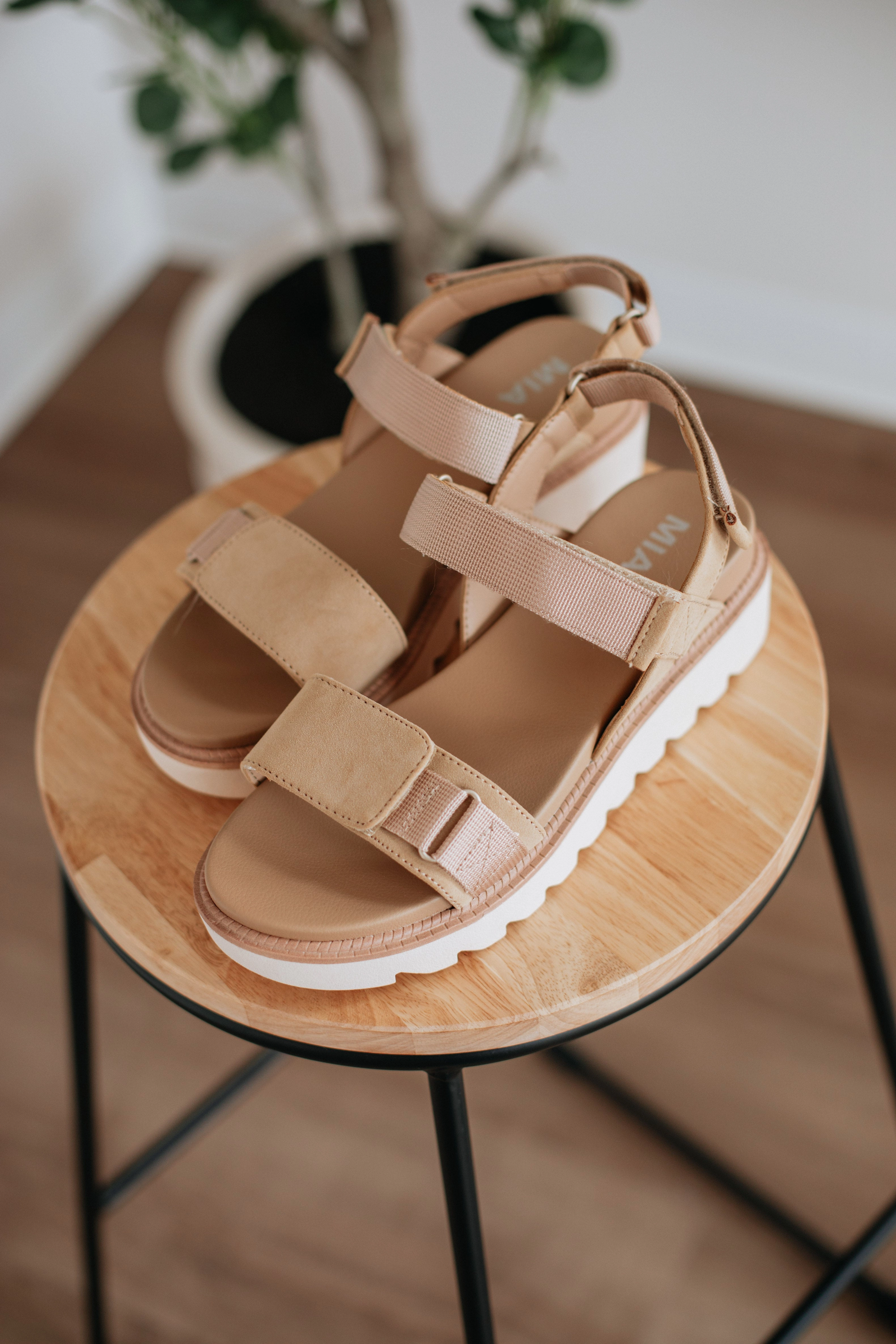 Quick Flex Meet Me Later Sandals - Sand