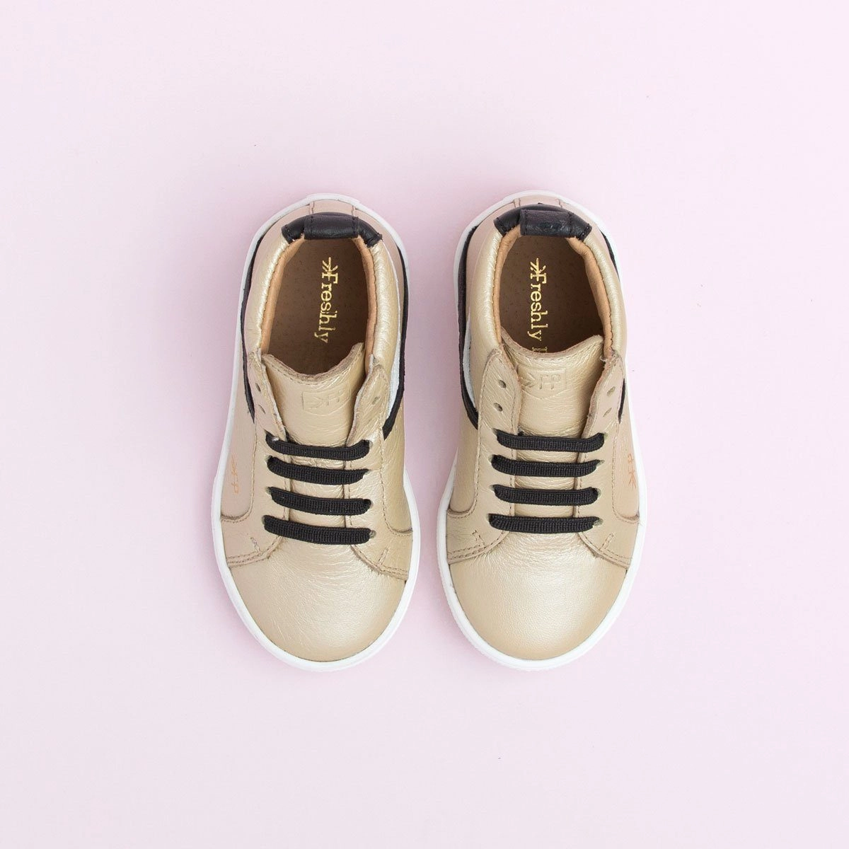 Bunion Friendly Structure Star Mood Platinum High Top Sneaker