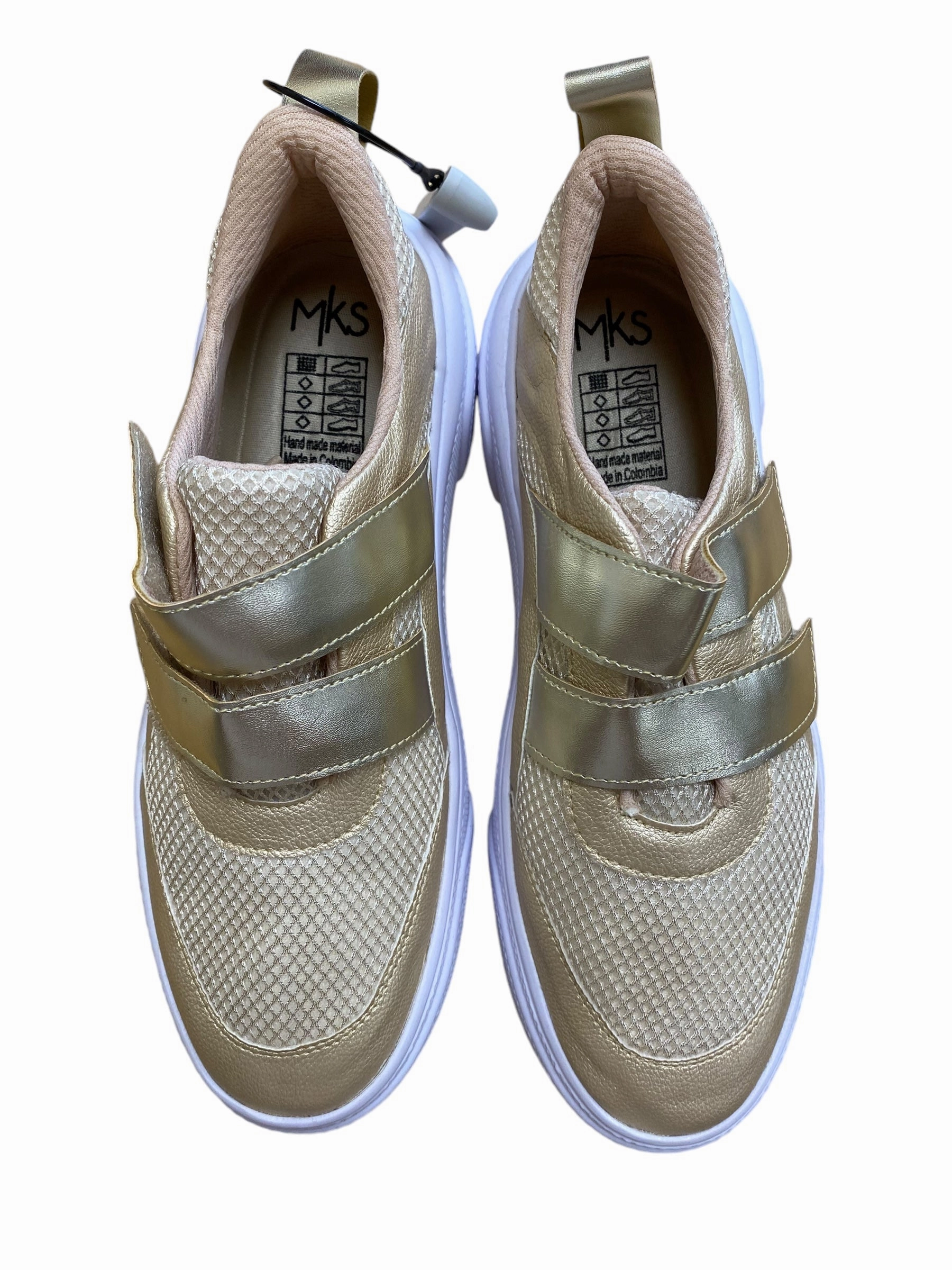 Shoes Sneakers By Clothes Mentor In Gold & White, Size: 9 Fitness Footwear