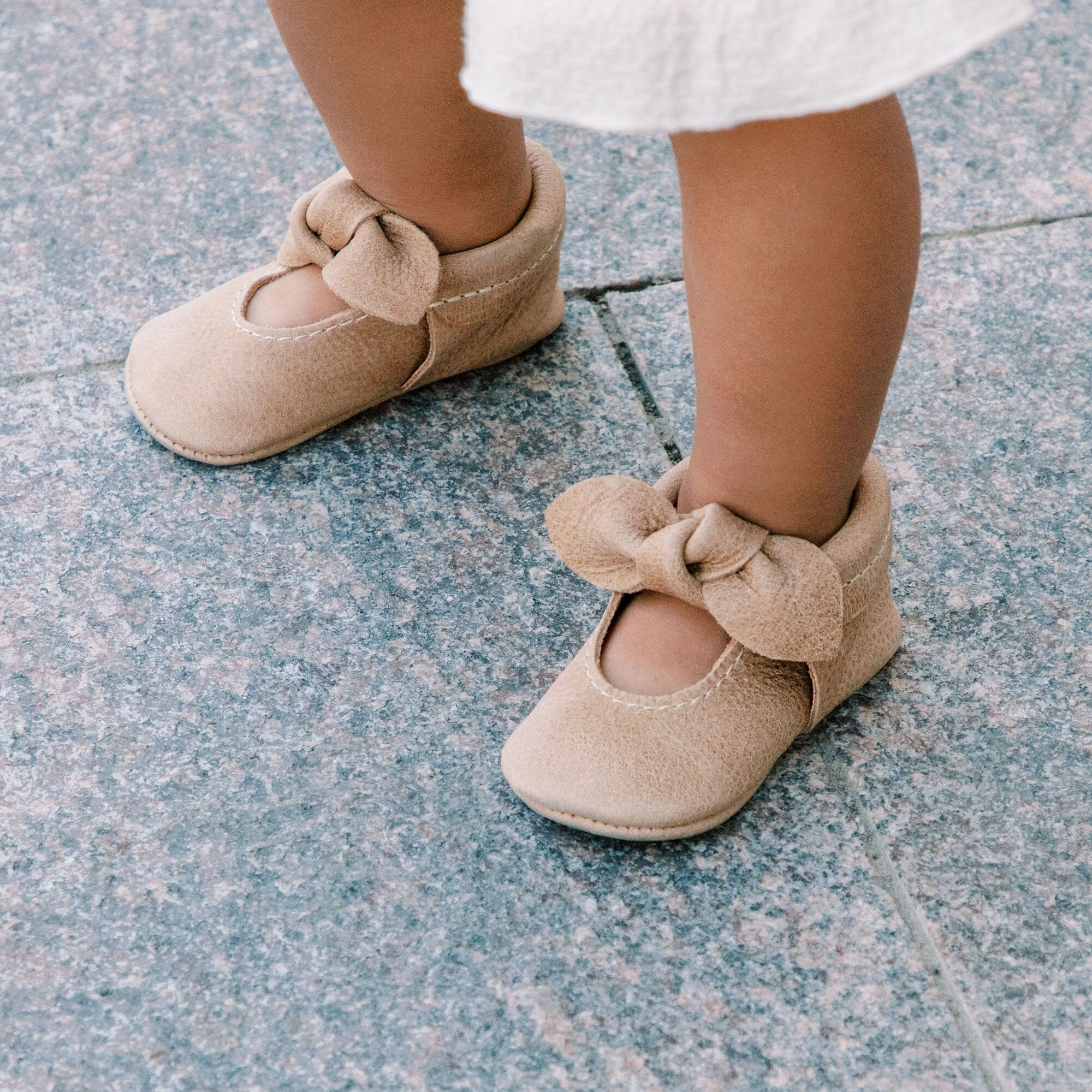 Modern kids' designs Weathered Brown Knotted Bow Baby Shoe