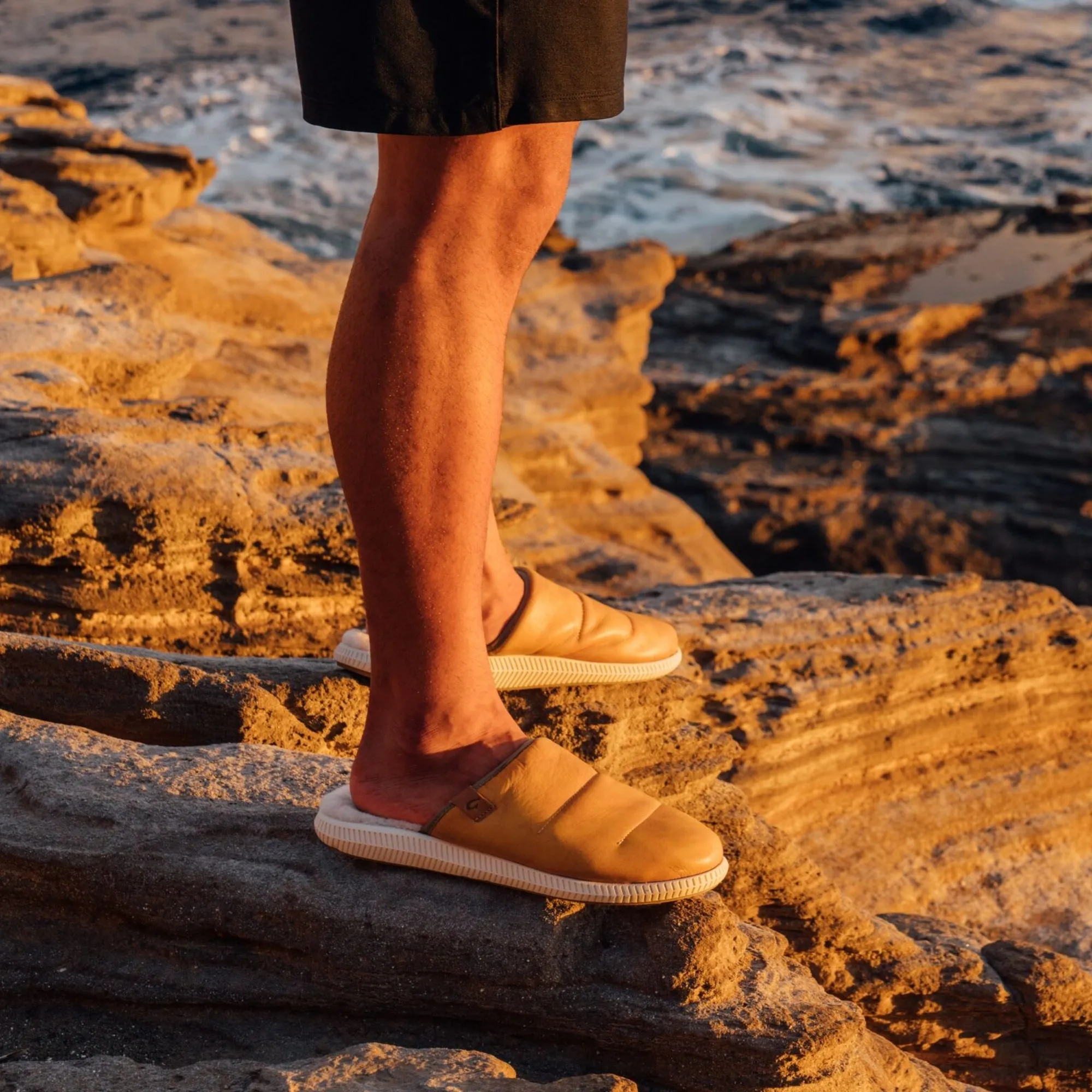 Mua 'Ili - Golden Sand / Bone Simple Fit Sandals
