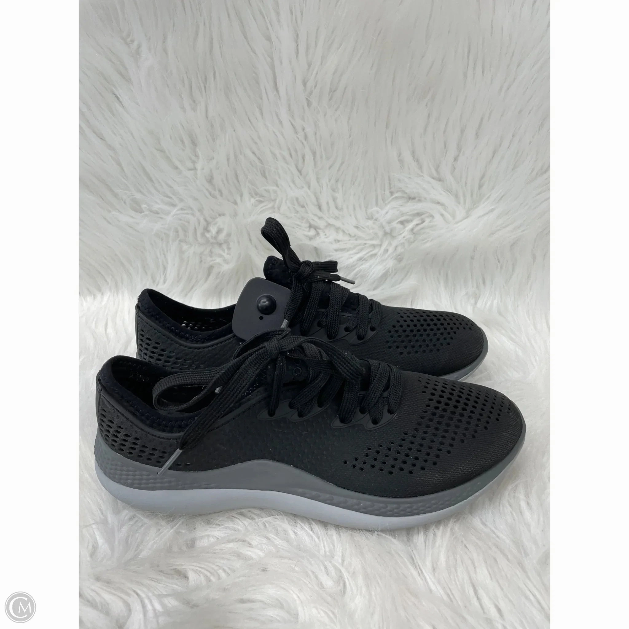 Thermal Regulating Liner Foam Flex Shoes Sneakers By Crocs In Black & Grey, Size: 8