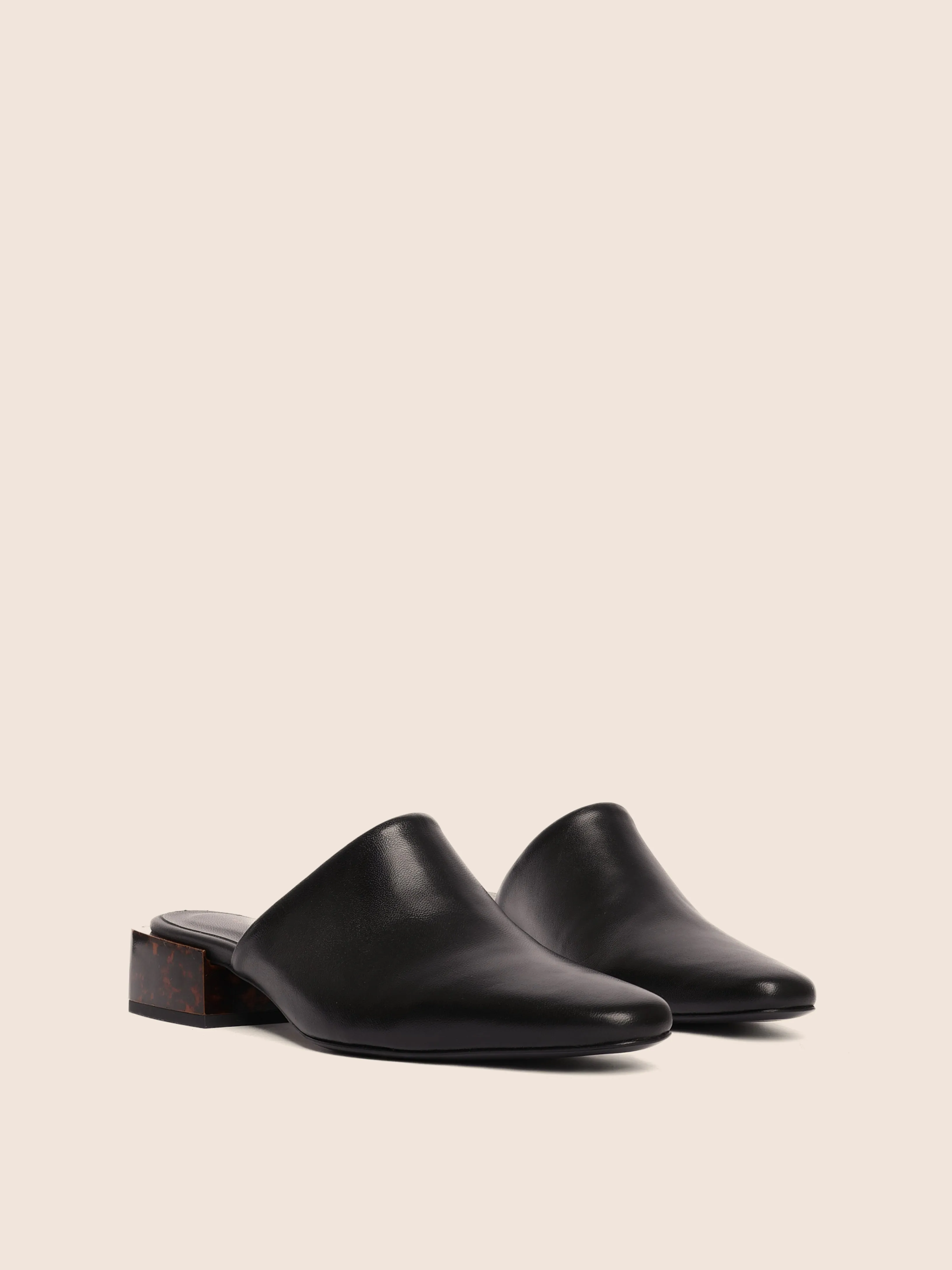 Resort Mode Navio Black Mule