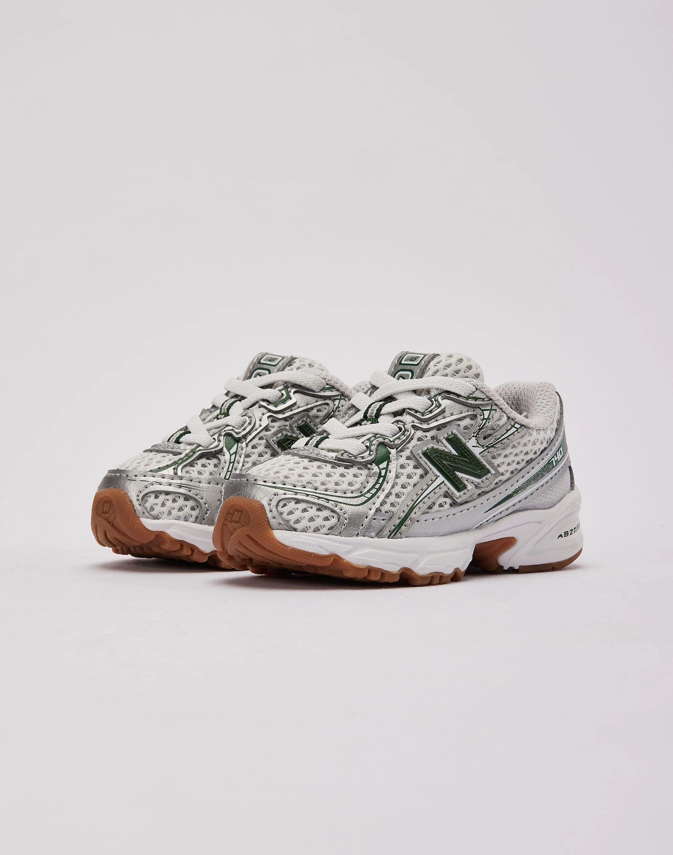 Breathable knit Step - up comfort New Balance 740 Bungee Toddler