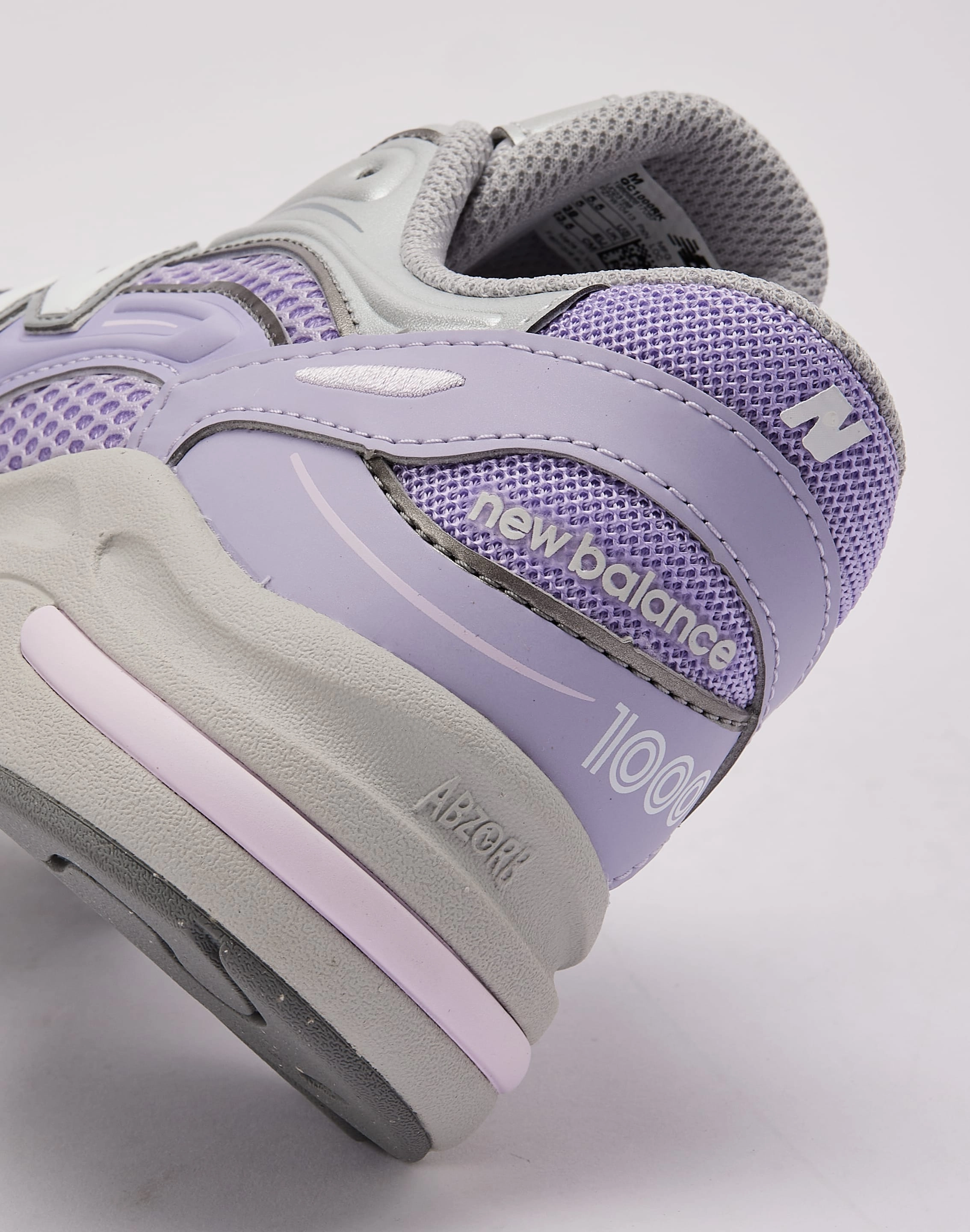 Compression Web Midsole High Rebound Heel New Balance 1000 Grade-School