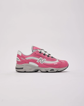 New Balance 1000 Grade-School Giant pattern
