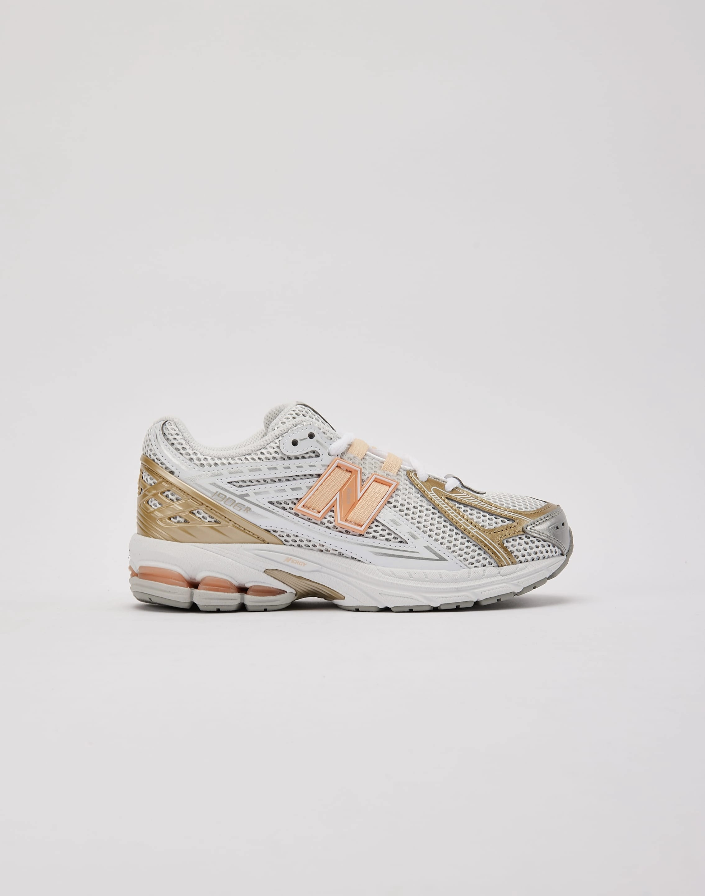 Night running safety New Balance 1906R Grade-School