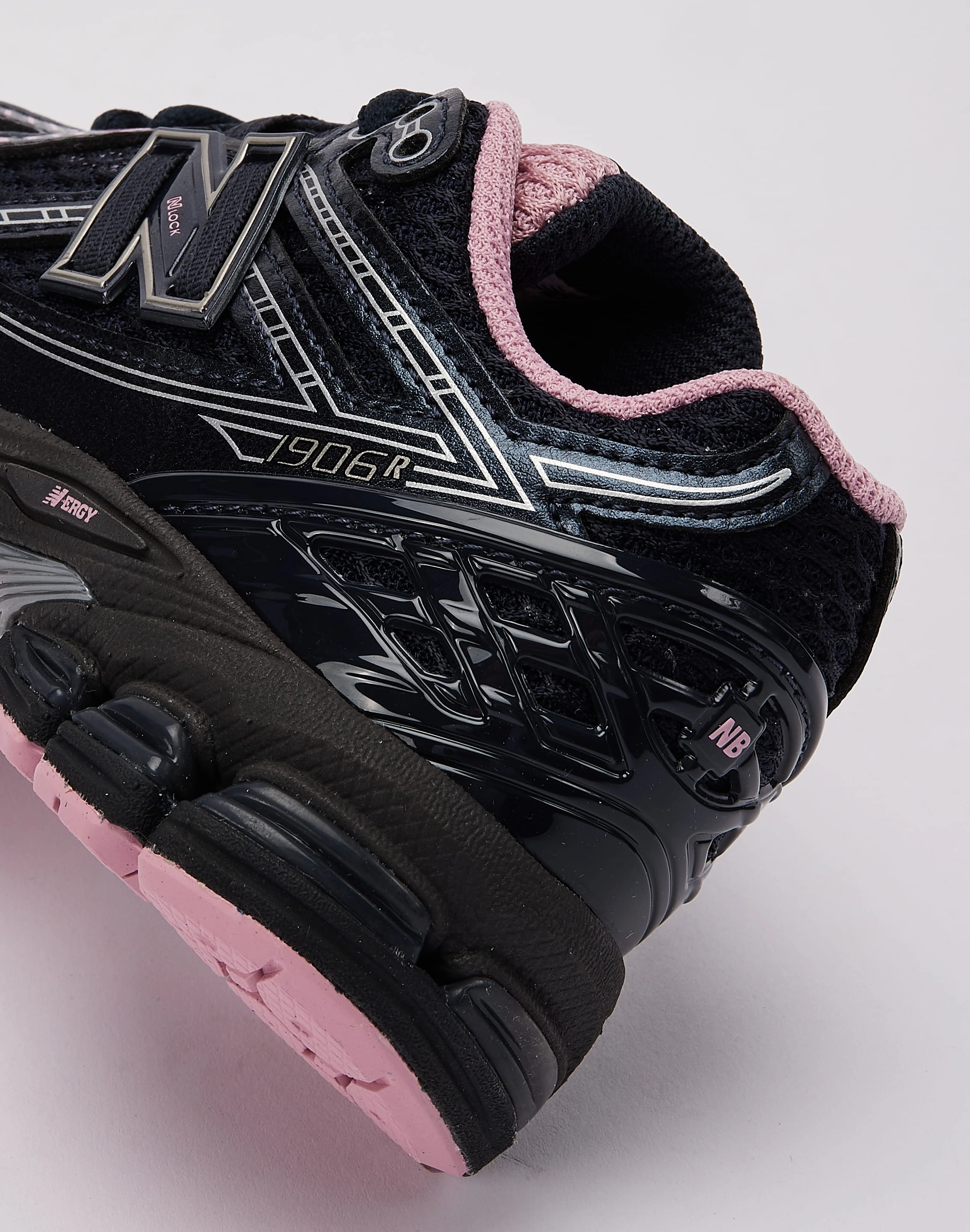 New Balance 1906R Pre-School Compact Size Dirt - road running