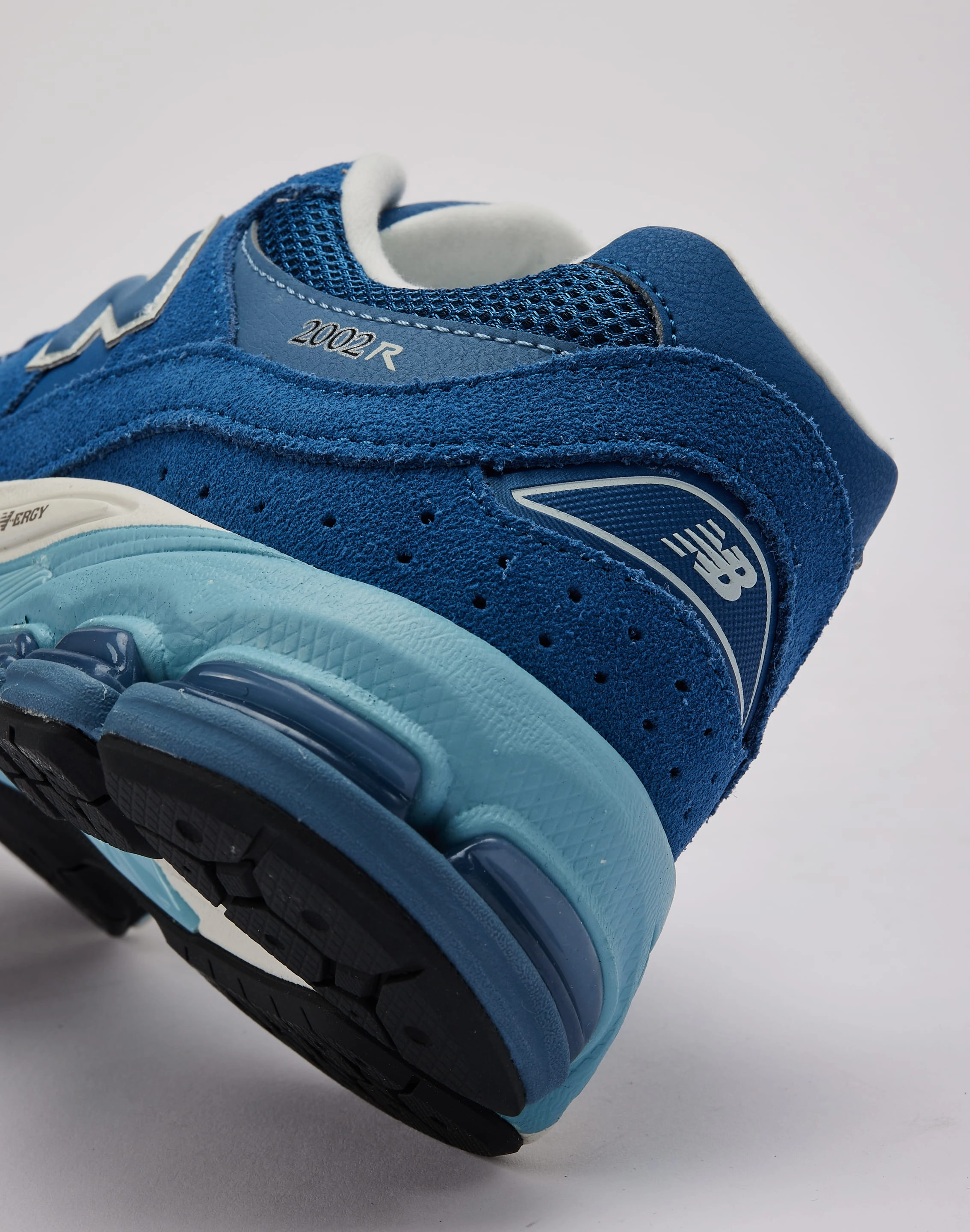 New Balance 2002R Grade-School combination shoes metatarsal - support running shoes