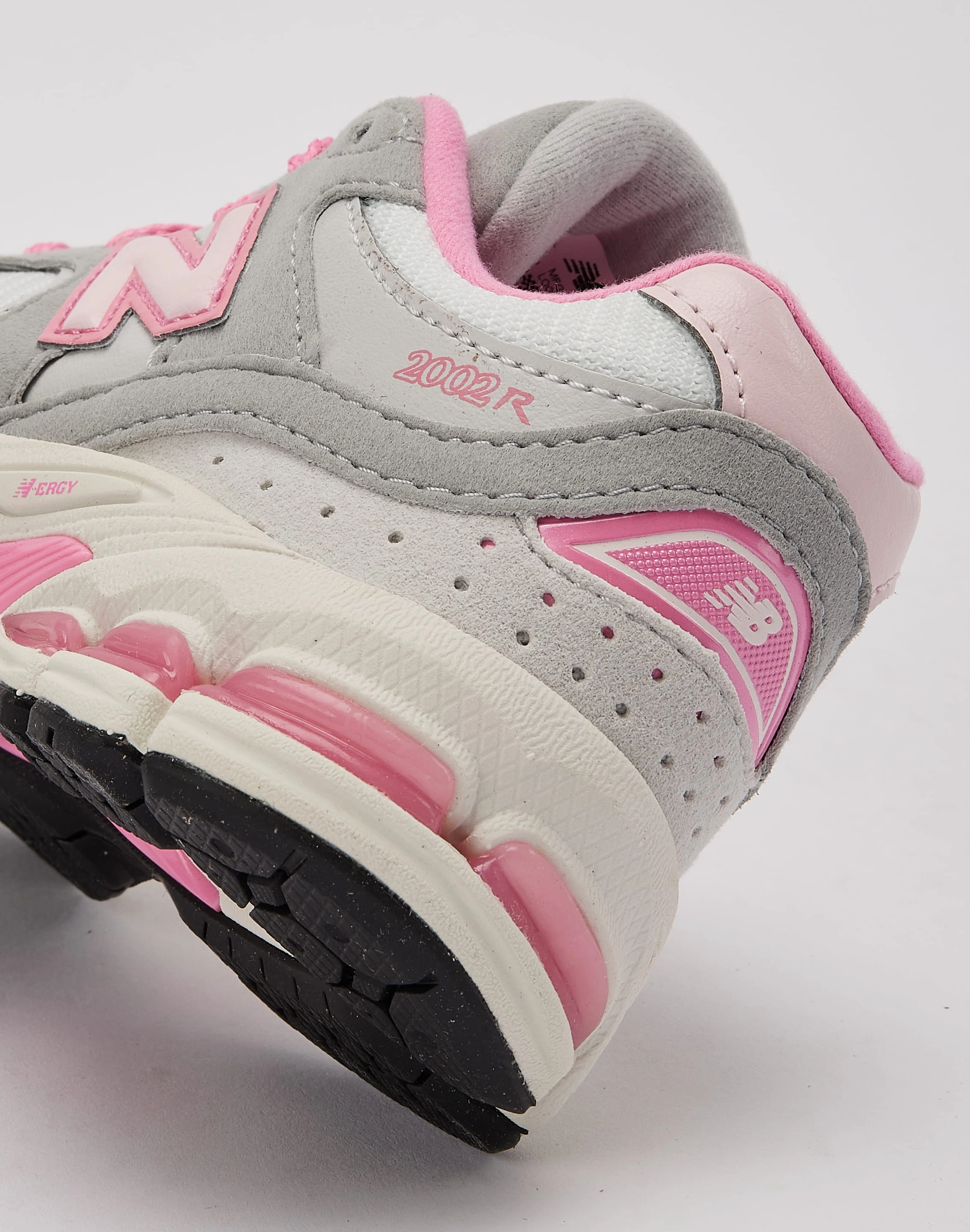 contoured insole shoes New Balance 2002R Pre-School