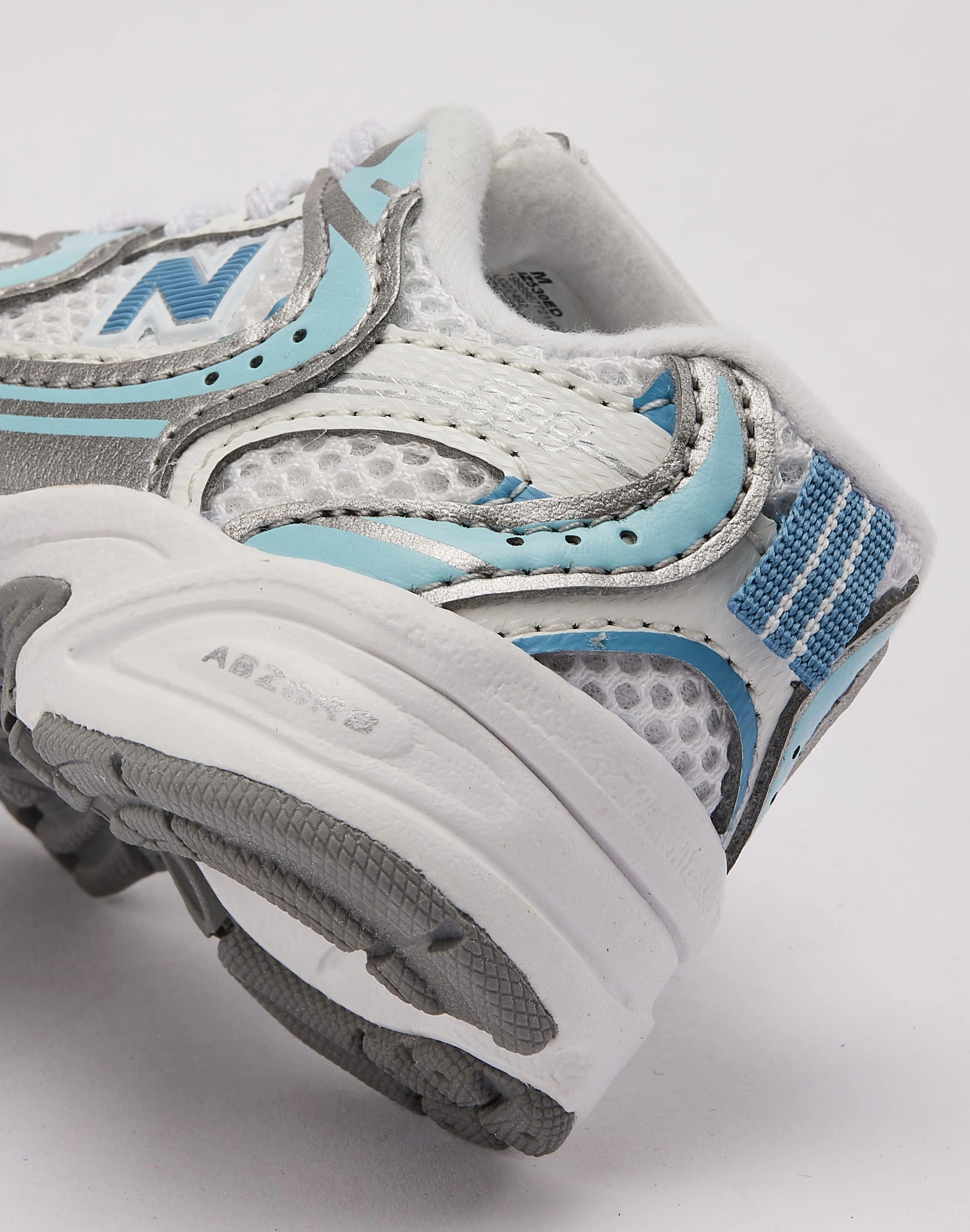 OdorResistant Streamlined Shape New Balance 530 Bungee Toddler