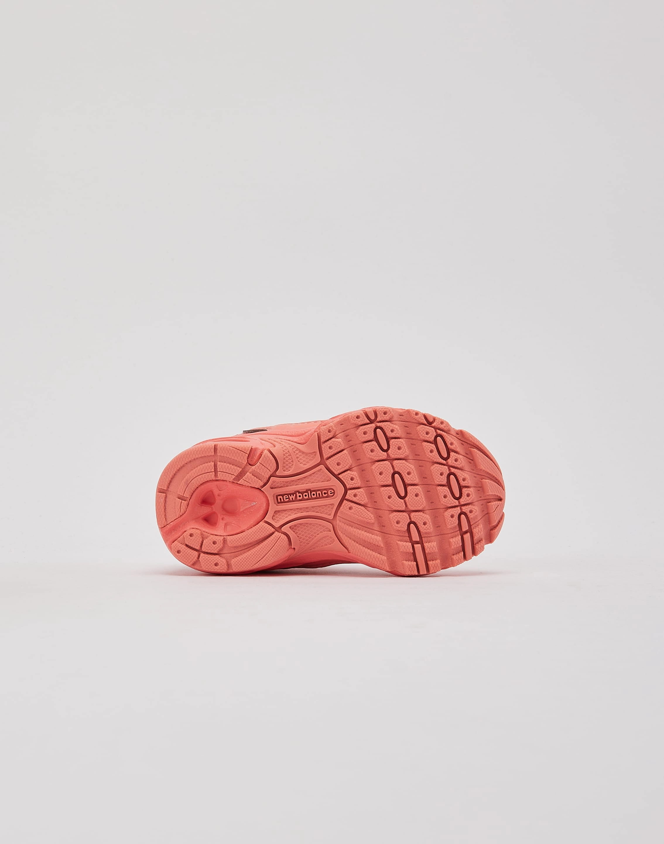 soccer - field running shoes running in hot weather New Balance 530 Bungee Toddler