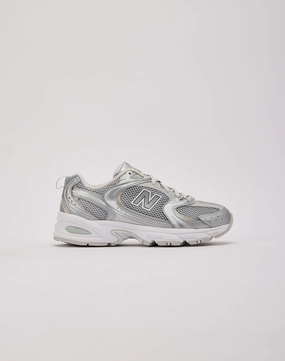 Curved Heel Design New Balance 530 Grade-School