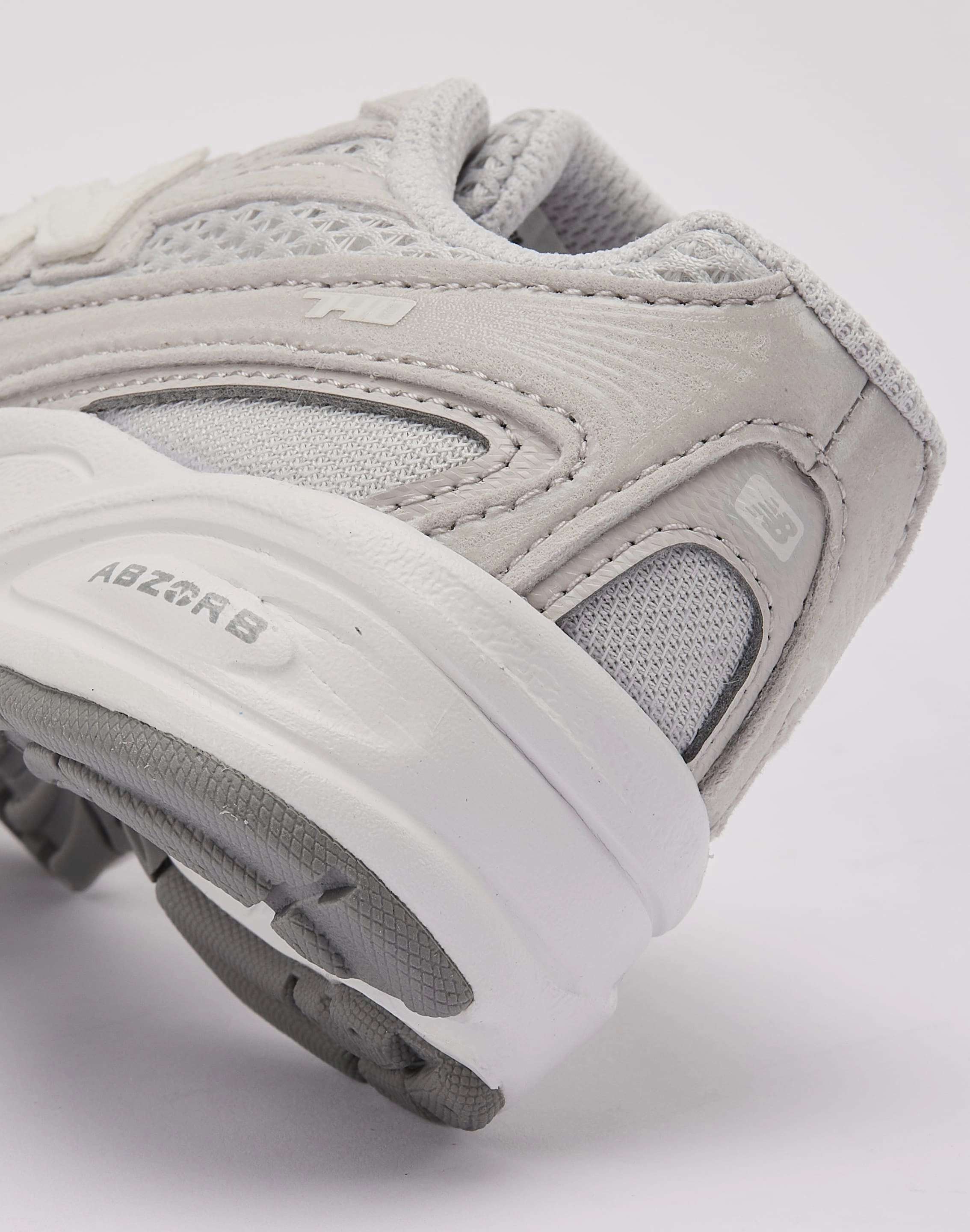 New Balance 740 Bungee Pre-School spring running