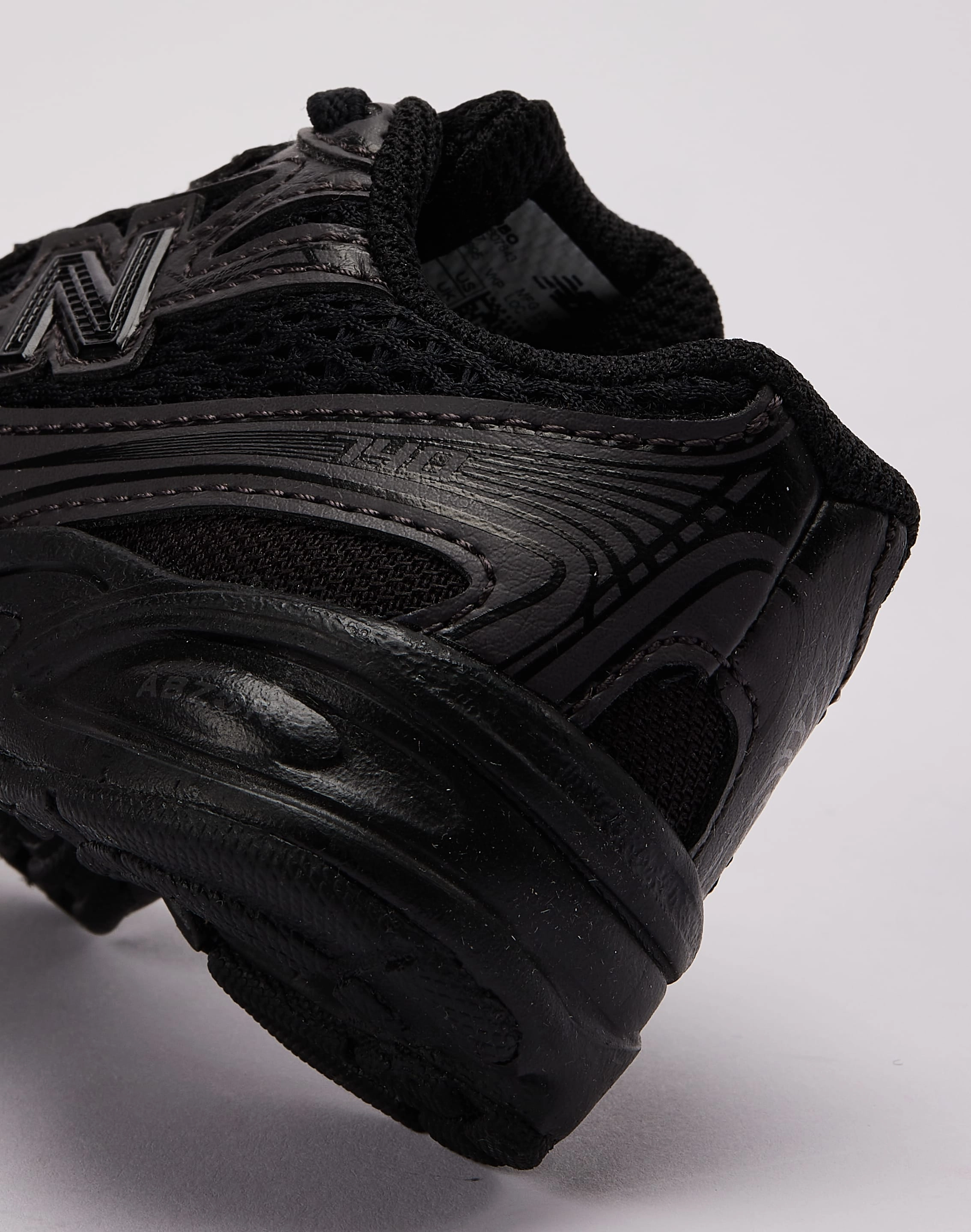 Oversized Cushioning New Balance 740 Bungee Toddler