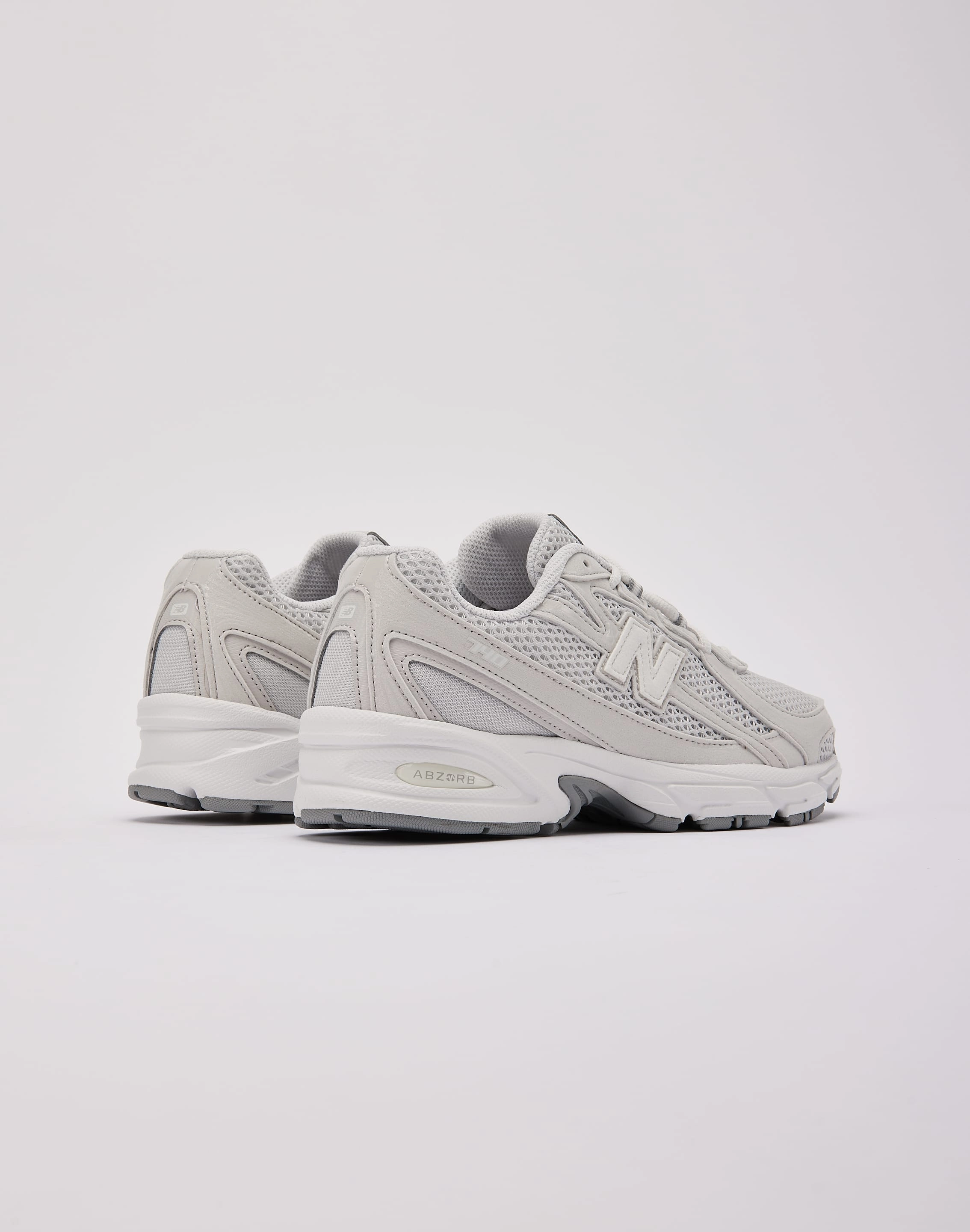 New Balance 740 Grade-School Reliable Product lugged outsole running shoes