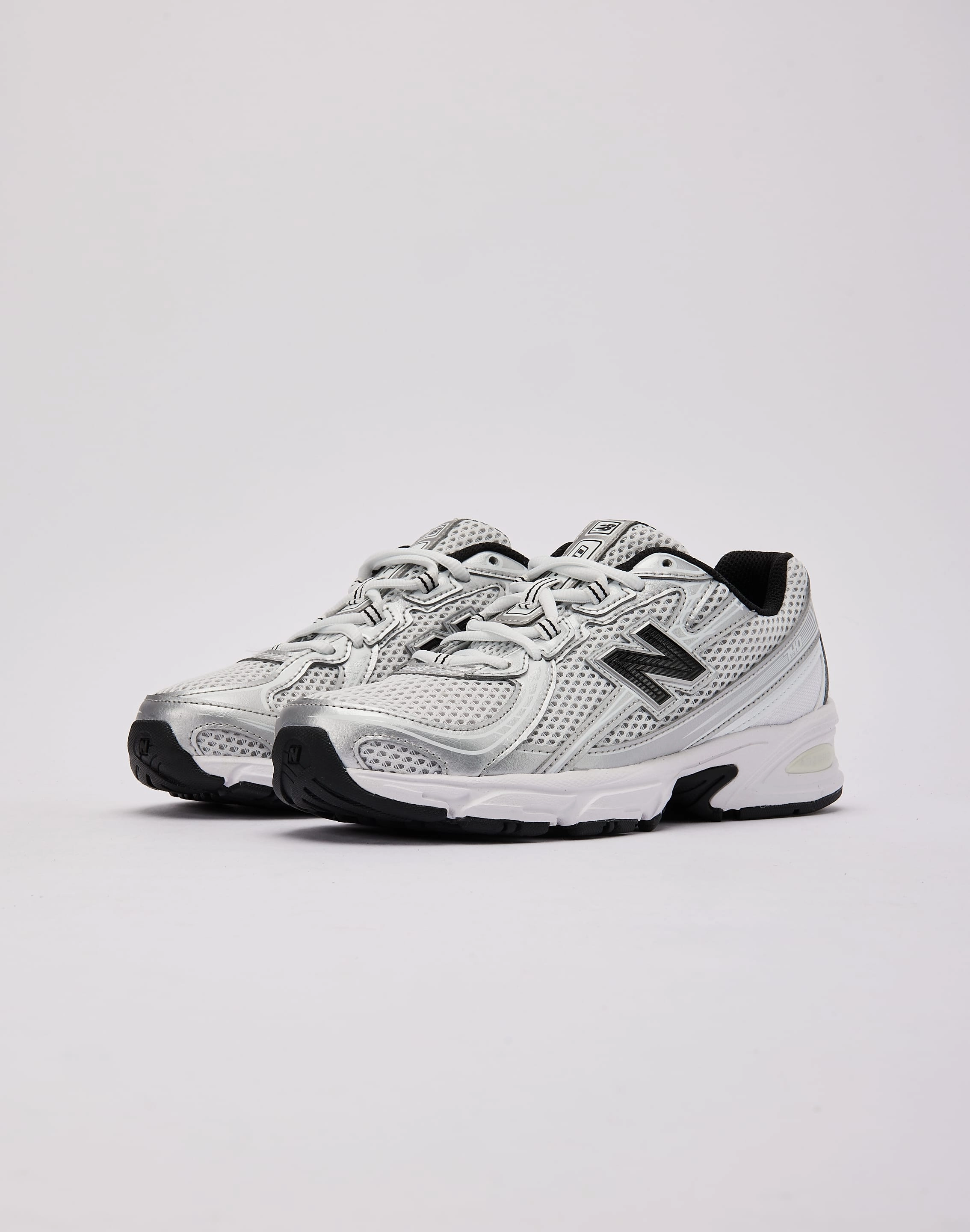 New Balance 740 Grade-School well - cushioned Comfortable Base