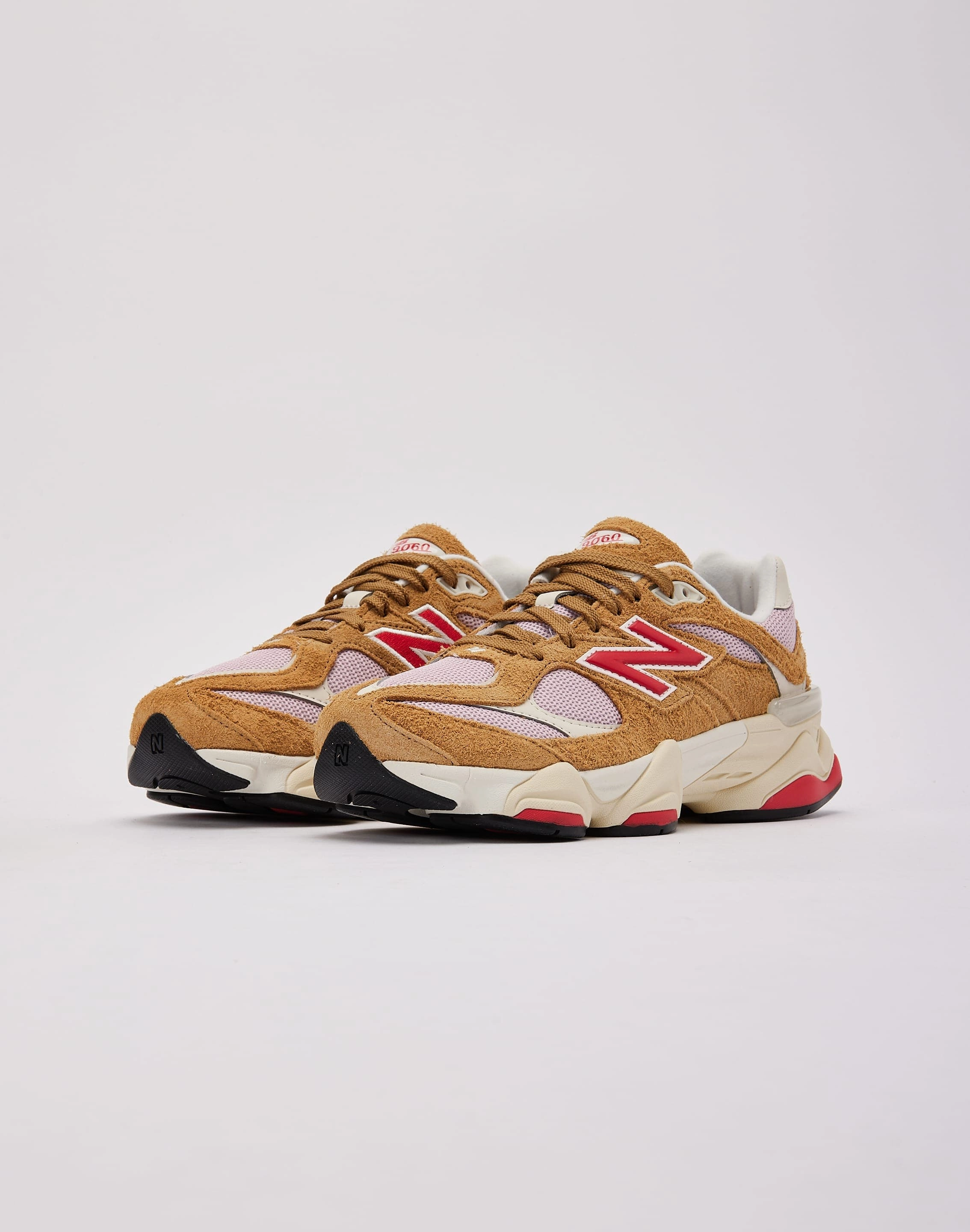 New Balance 9060 Grade-School stretchable shoes