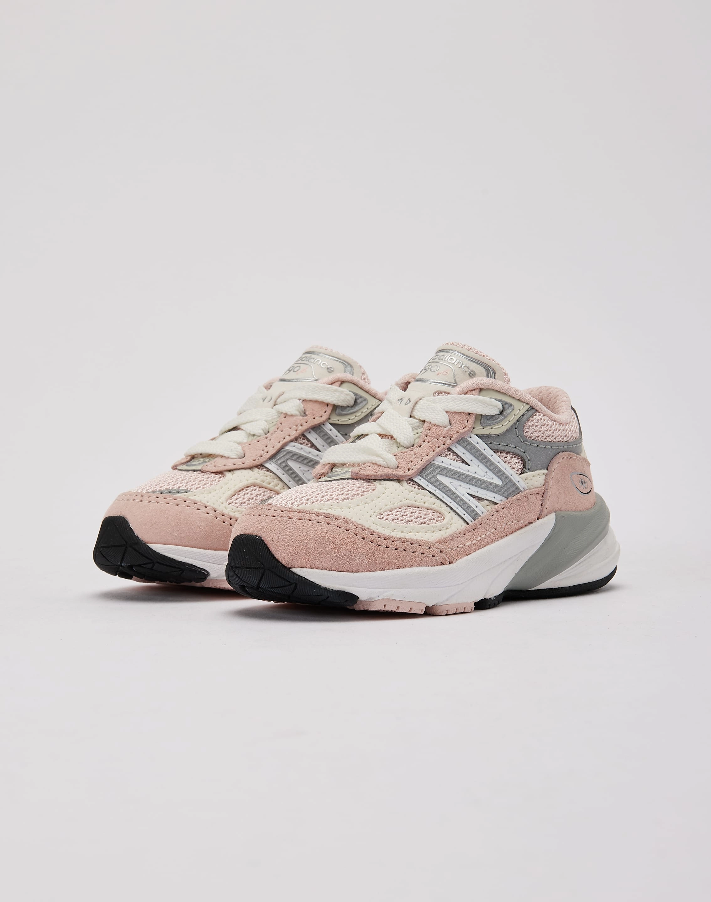 New Balance 990v6 Toddler Reinforced heel Tension Adaptive Lacing