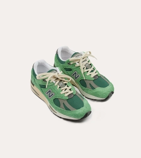 New Balance Green 'Grounded Pastels' Made in UK 991v2 Trainers Virtual Step Slim Line