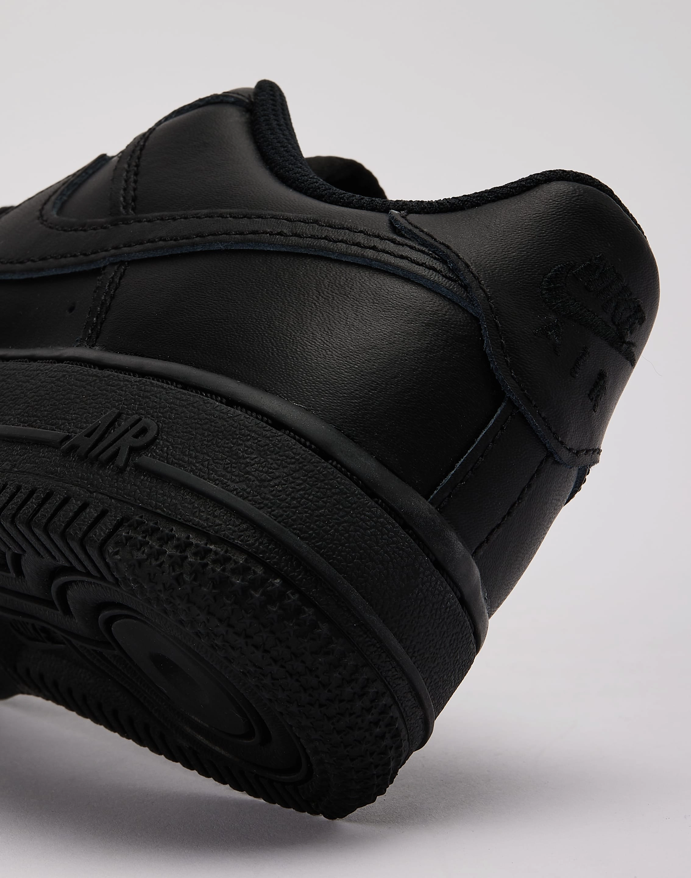 Nike Air Force 1 LE Grade-School Soft Interior Lining Odor Control Technology