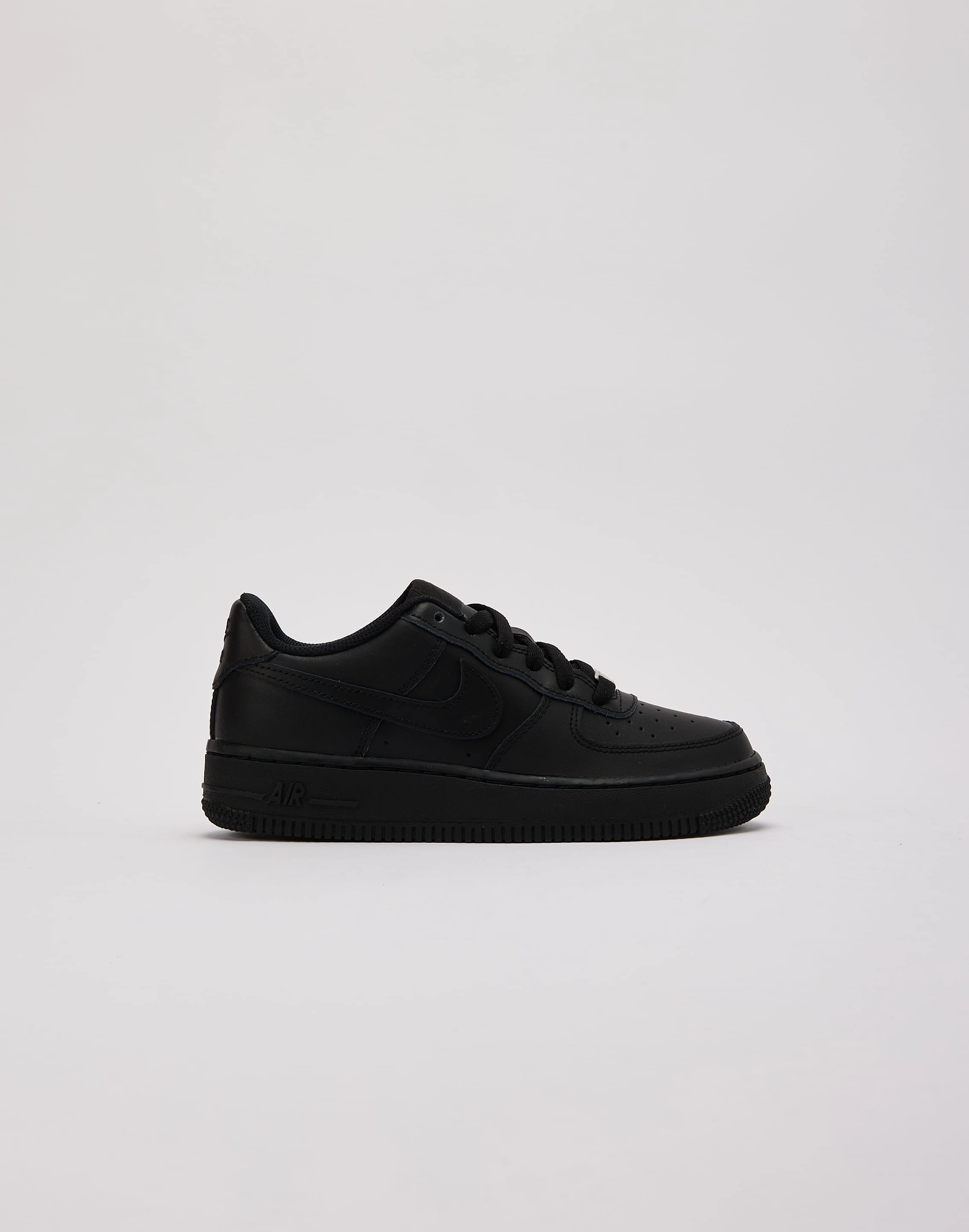Soft Edge Padding Reinforced toe cap Nike Air Force 1 LE Grade-School