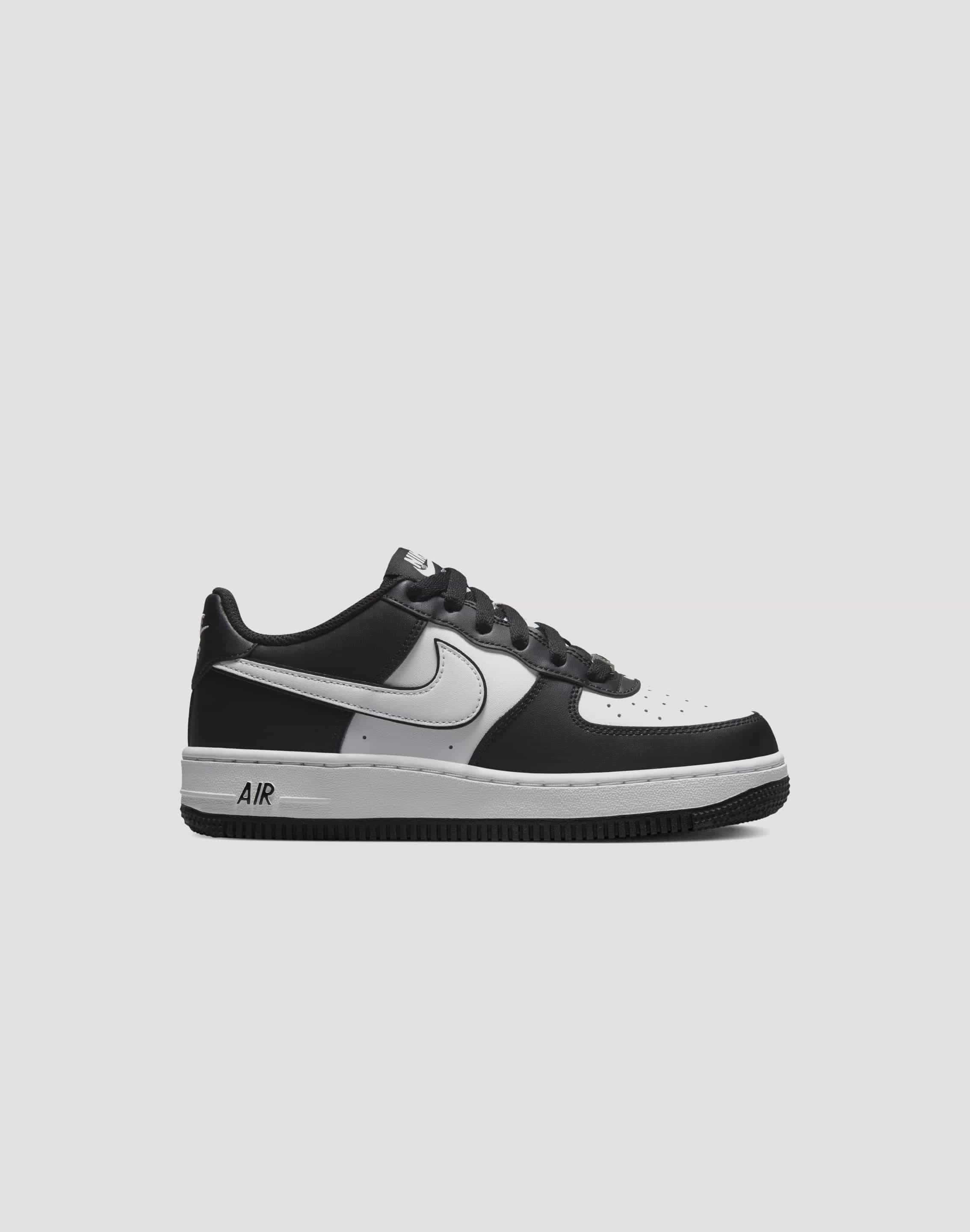 Kids' sandals Nike Air Force 1 LV8 2 Grade School Kids' Black/White