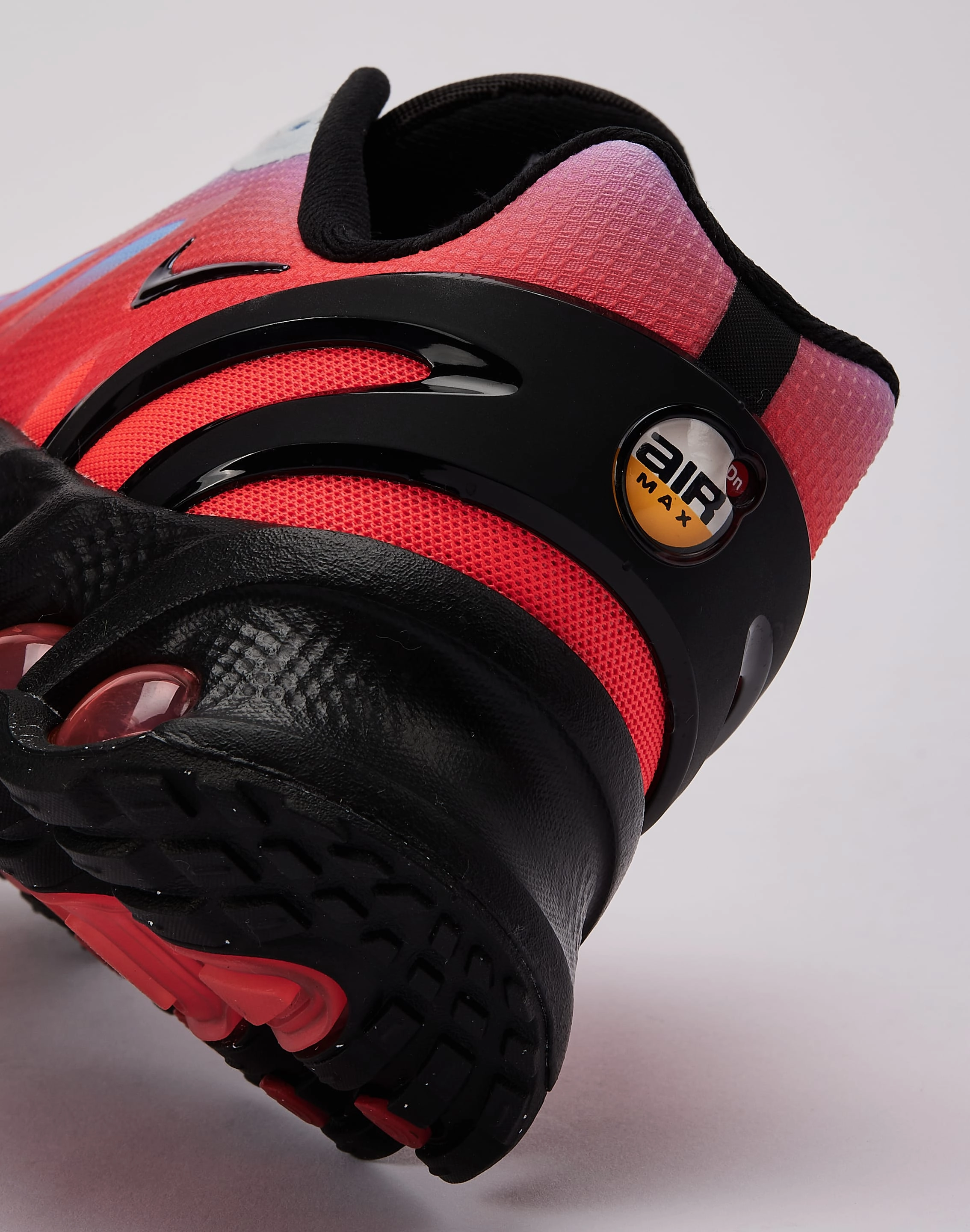 Nike Air Max Dn8 Grade-School running for a way to stay successful Wide Fit Compatibility