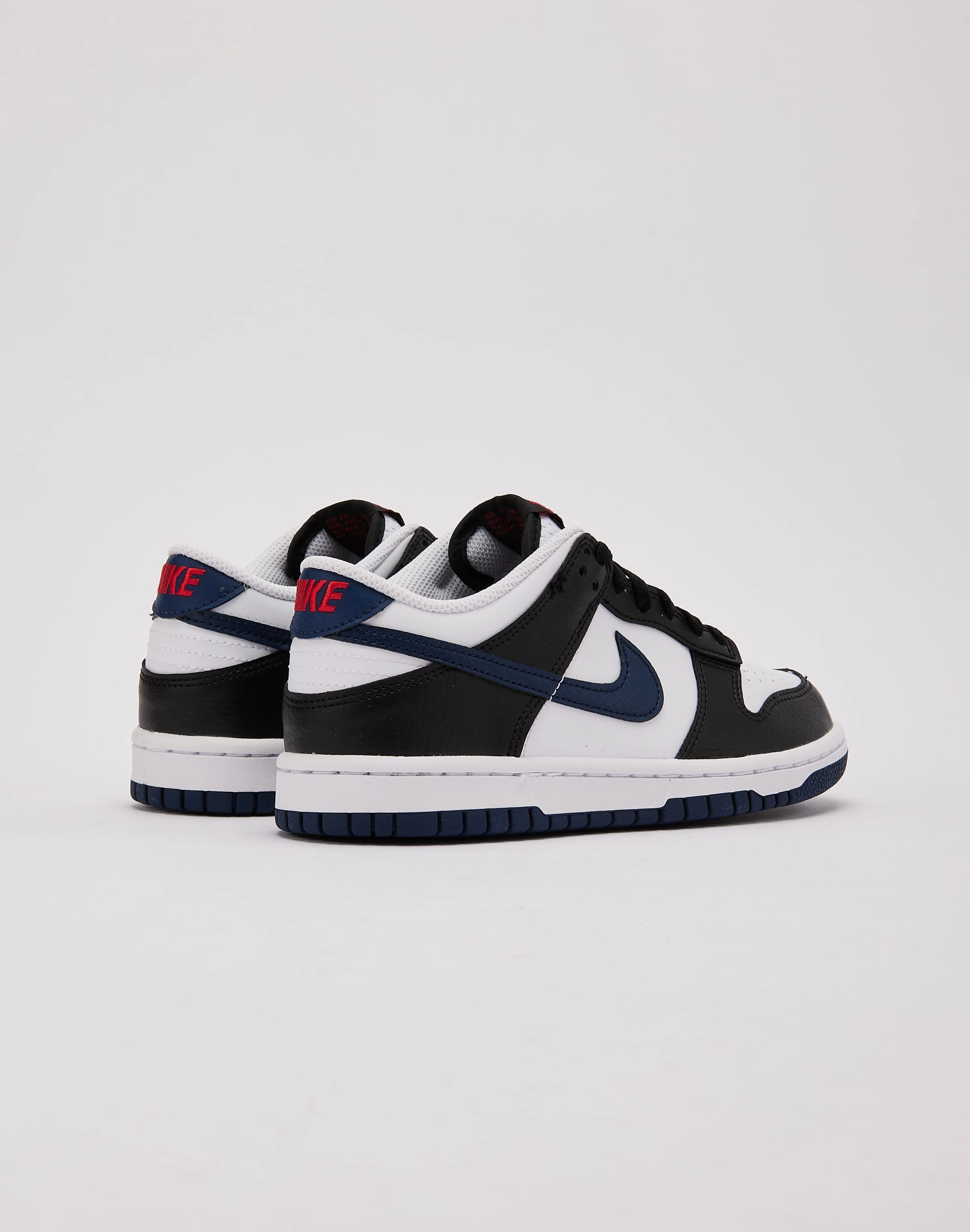Kids' indoor shoes Nike Dunk Low Grade-School