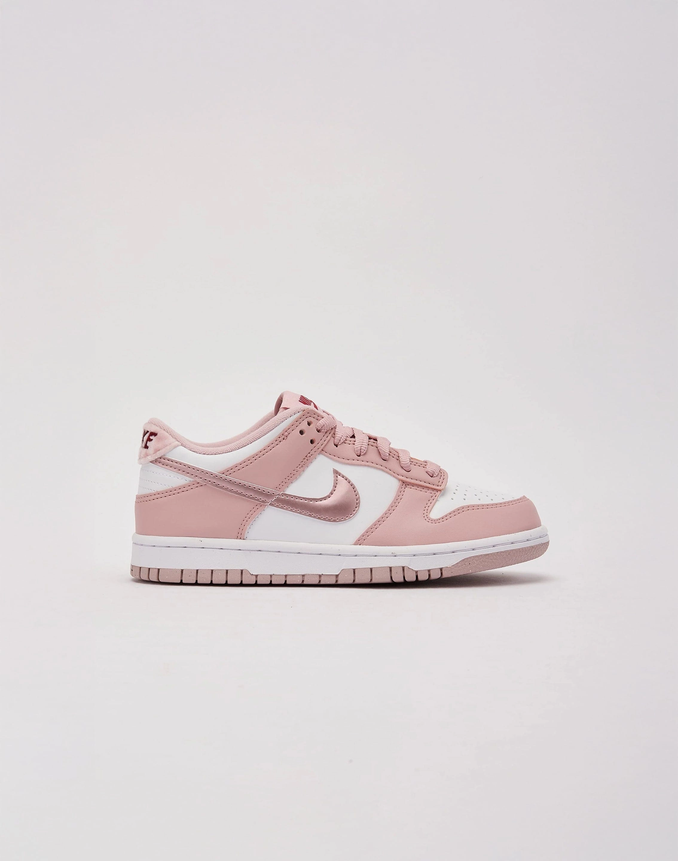 Nike Dunk Low Grade-School Moisture Wicking Fabric