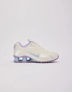 cruelty - free adults Nike Shox R4 Grade-School