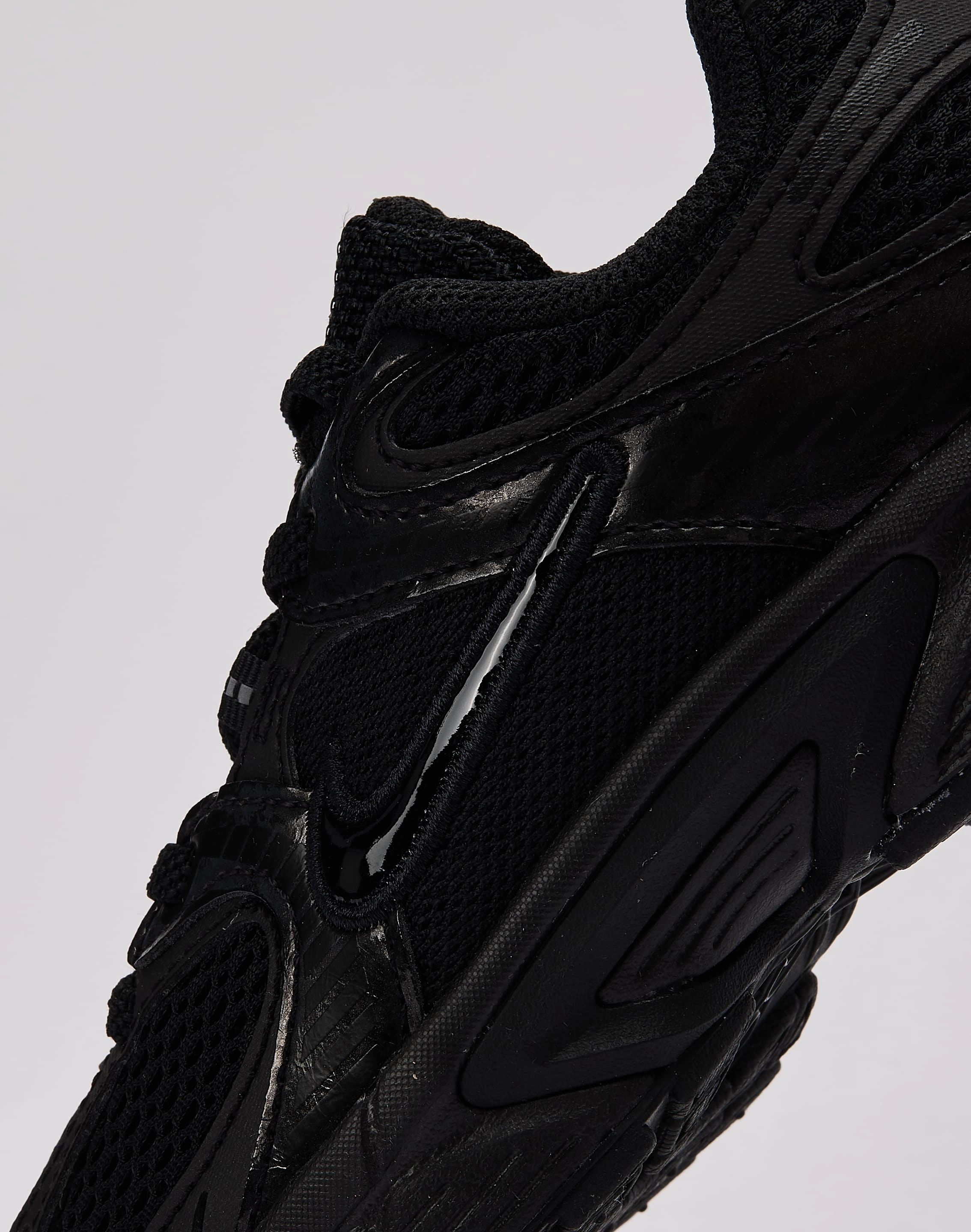 Nike V5 RNR Pre-School safari - themed running wear