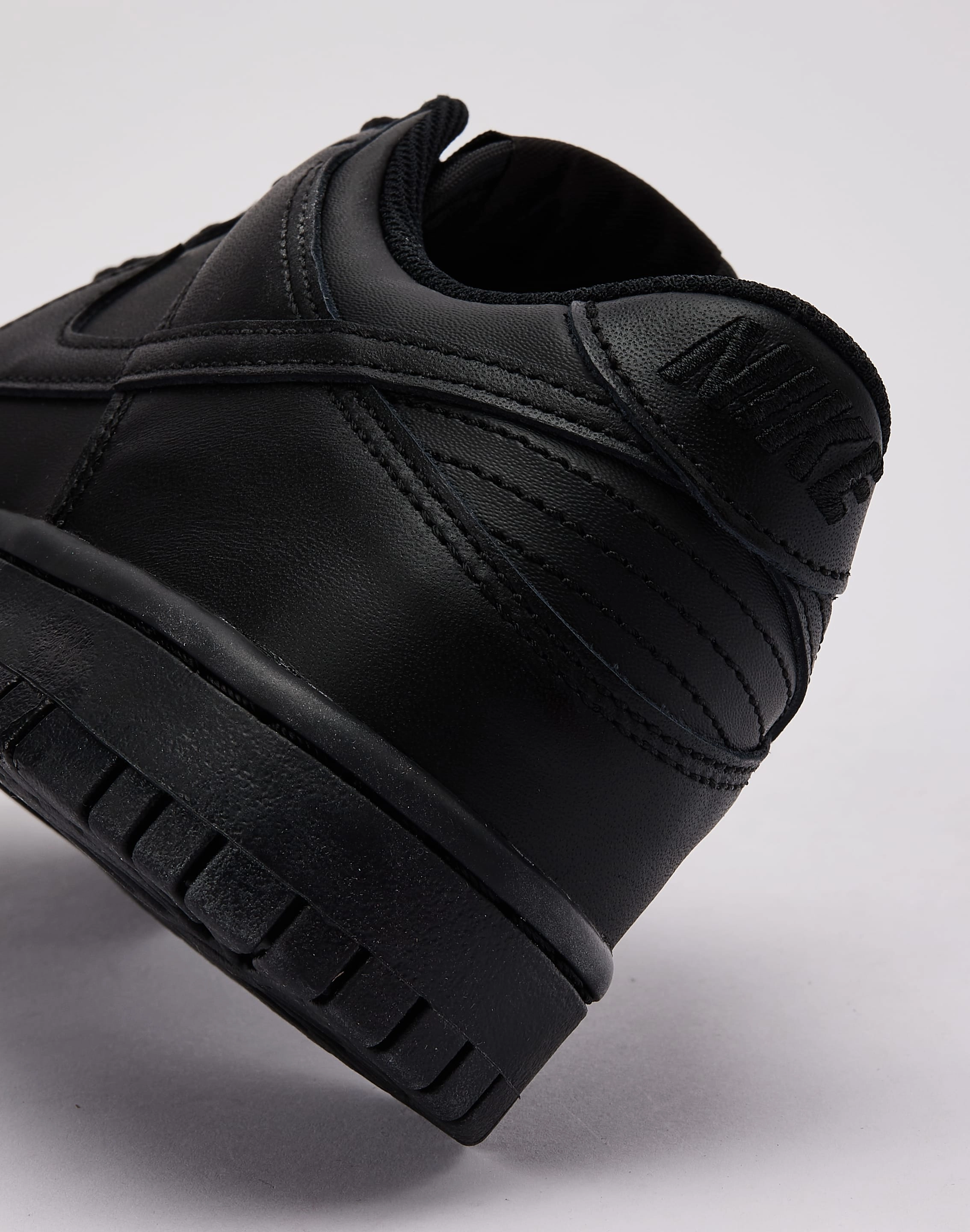 Nike Dunk Low Grade-School ThermalRegulation