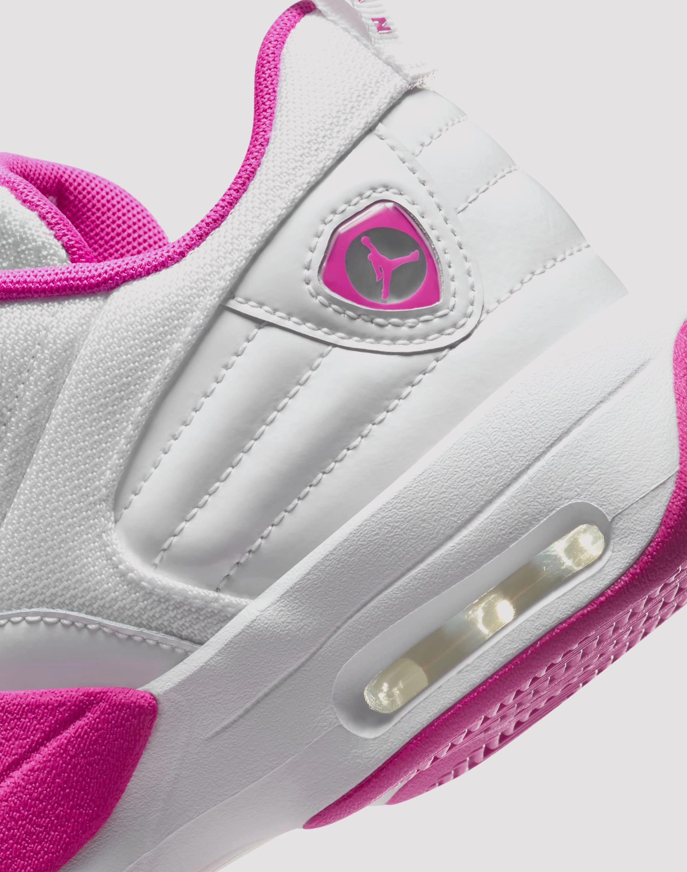 Nike Max Aura 6 Grade-School Soft midsole AbrasionResistant