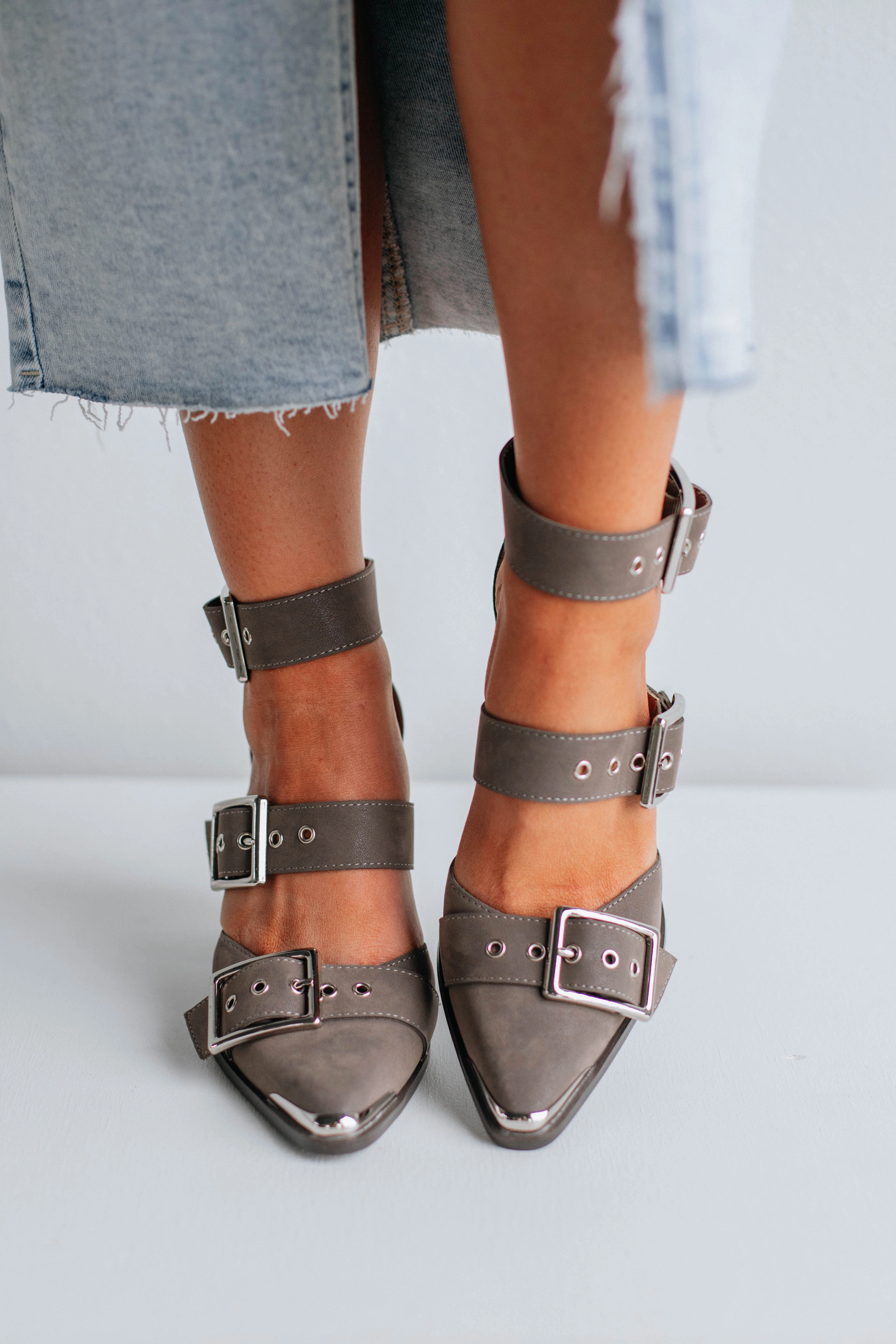 Peace Step Proving My Point Heels - Charcoal