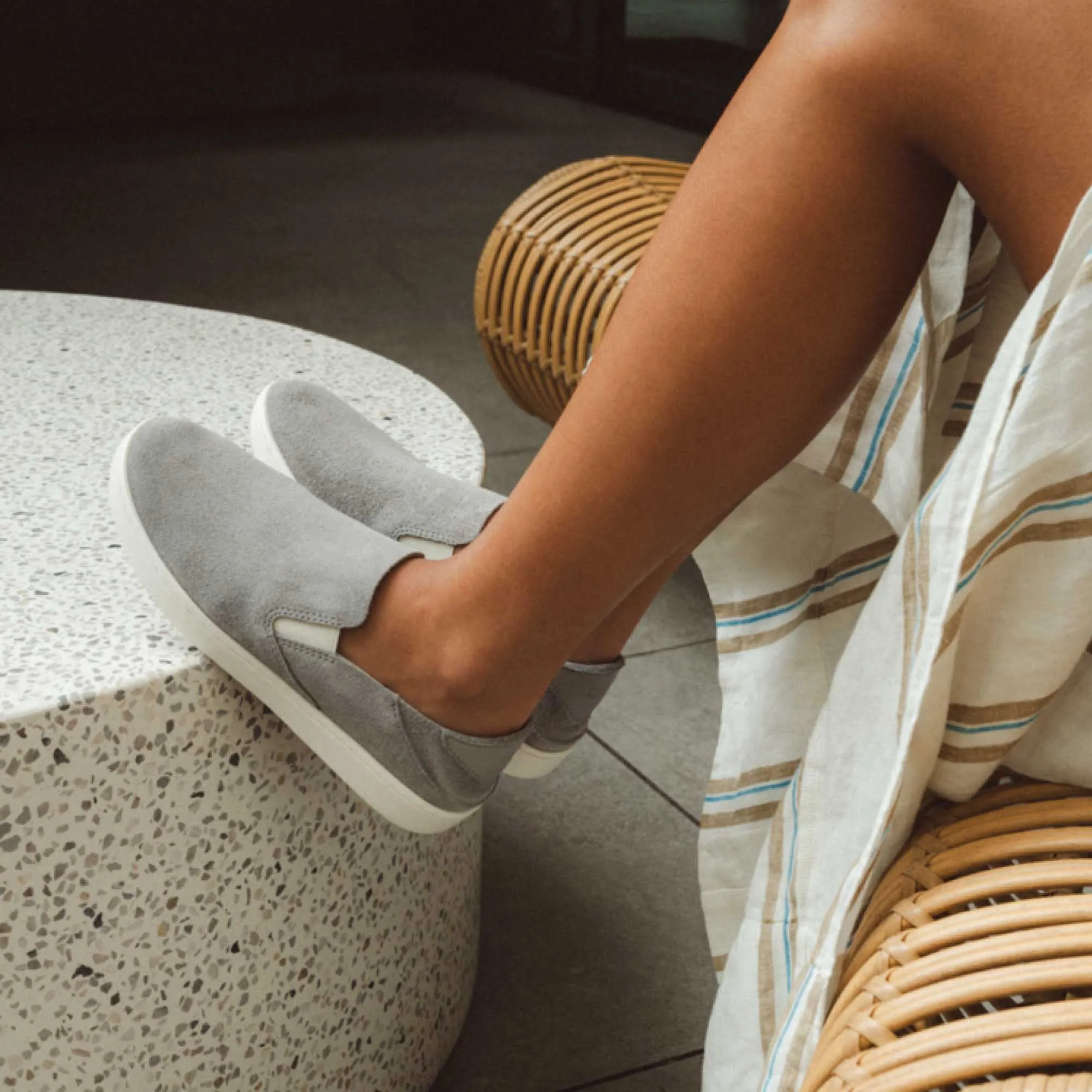 World Step Sun Glow Pehuea Luxe - Ash