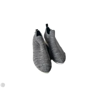 Easy Go Slip Resistant Design Shoes Sneakers By Dkny In Grey, Size: 10